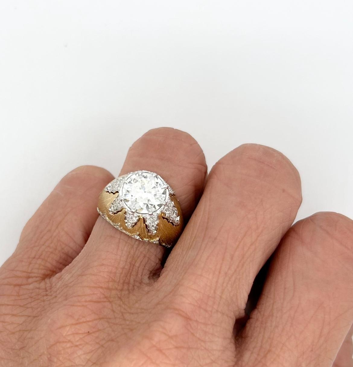 Buccellati 18k YG Diamond Ring In Excellent Condition In New York, NY