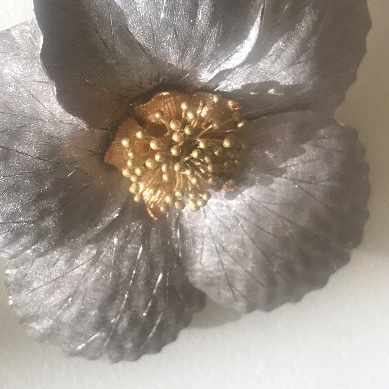 Buccellati 18 Karat Gold Floral Brooch In Excellent Condition In San Francisco, CA