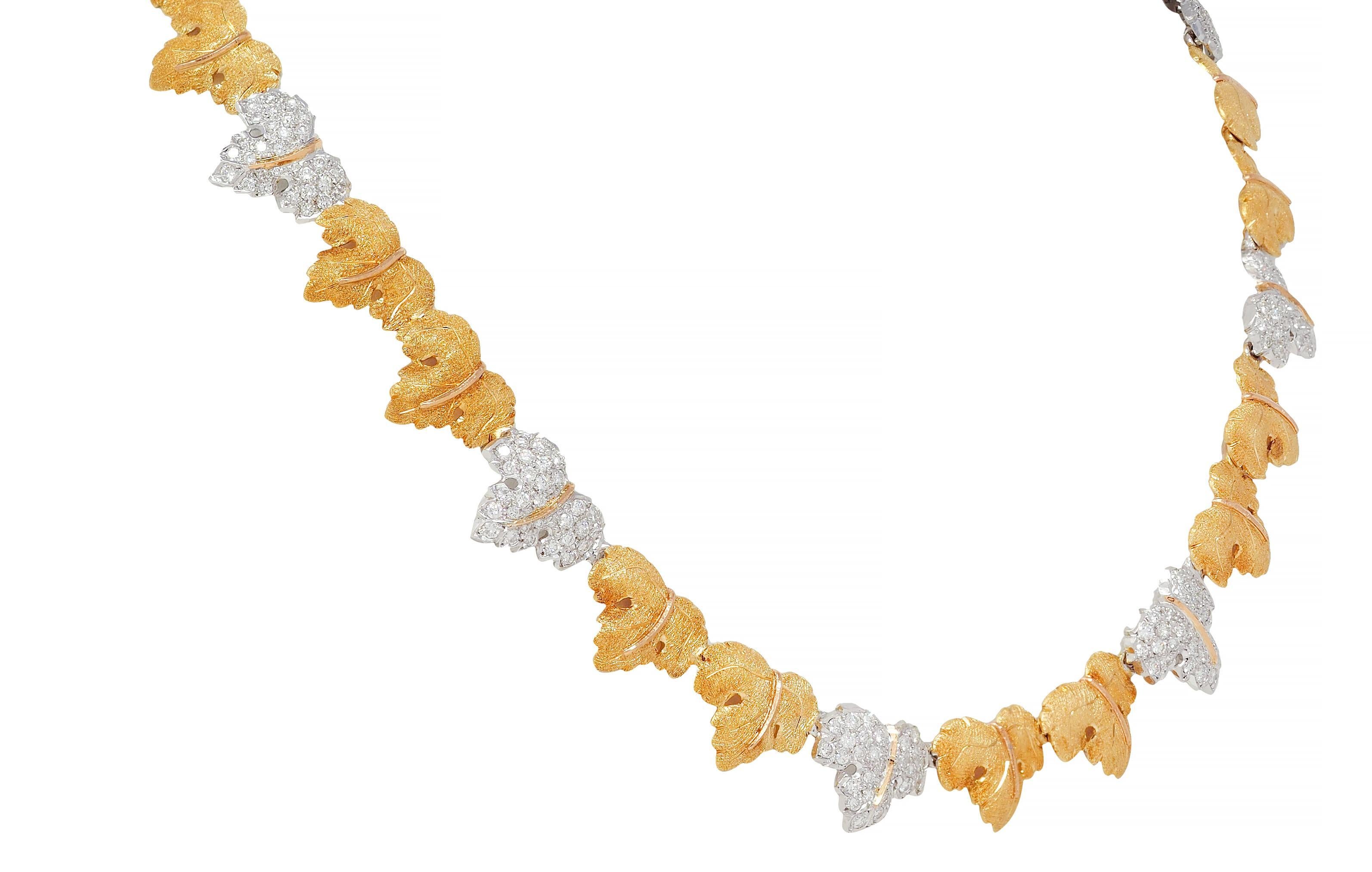 Taille brillant Buccellati Collier vintage à feuilles de ségrinato en or bicolore 18 carats et diamants, années 1950 en vente