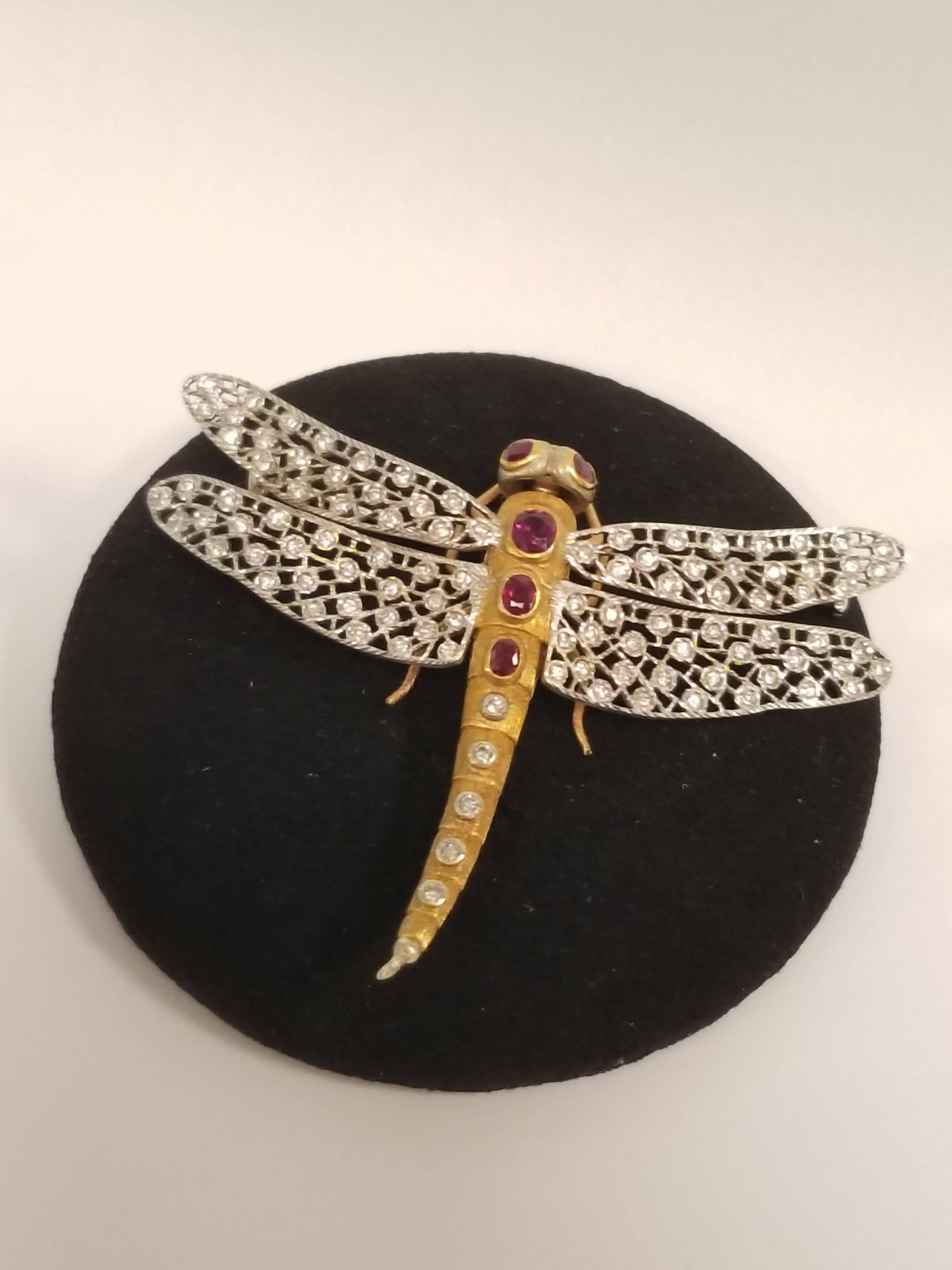 Buccellati 1960s Diamond Ruby and Gold Dragonfly Brooch In Excellent Condition In New York, NY