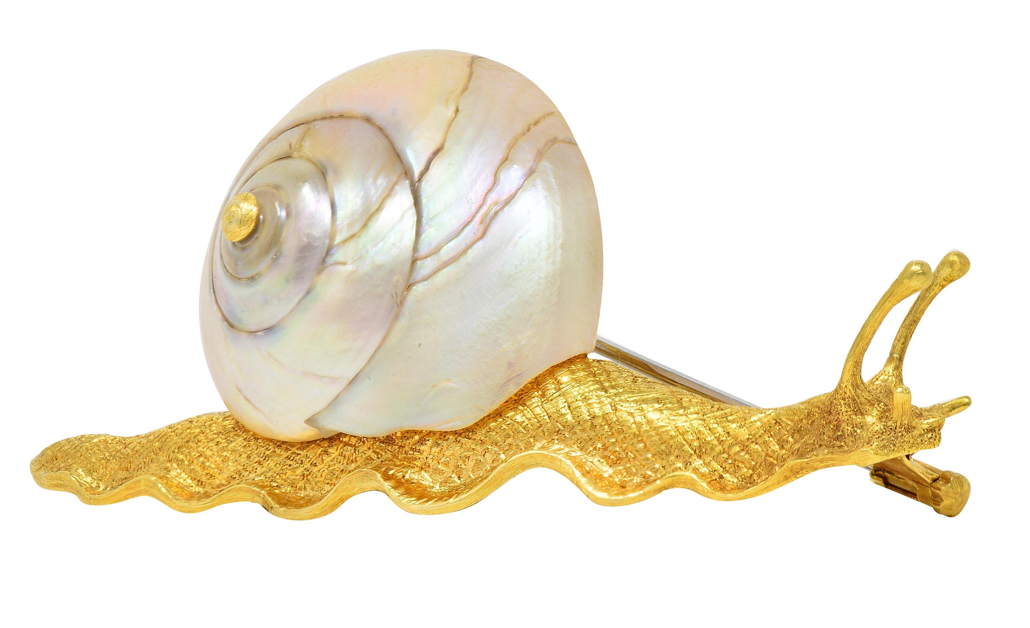 Buccellati 1960s Mother-Of-Pearl 18 Karat Gold Vintage Snail Brooch 6