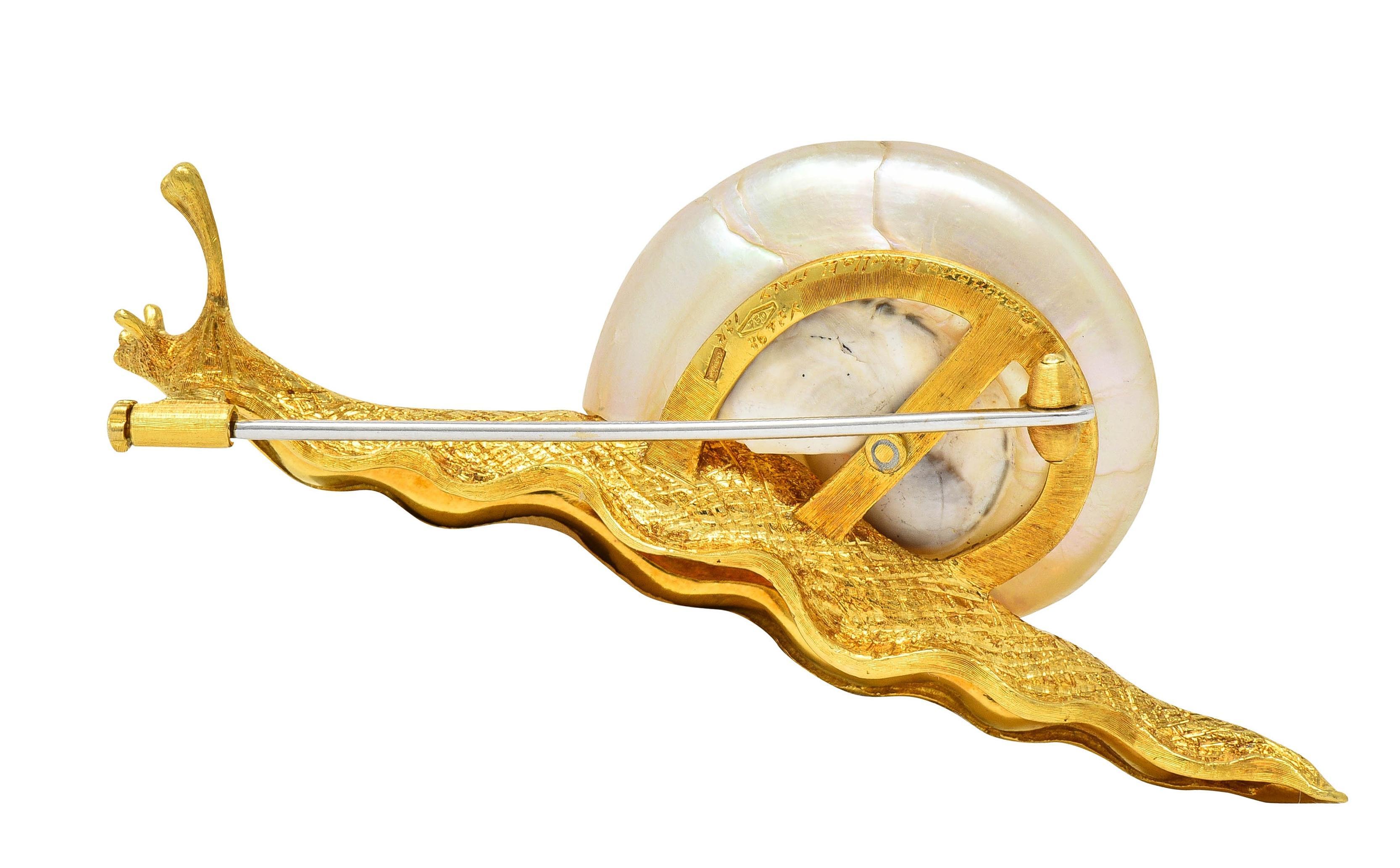 Buccellati 1960s Mother-Of-Pearl 18 Karat Gold Vintage Snail Brooch In Excellent Condition In Philadelphia, PA