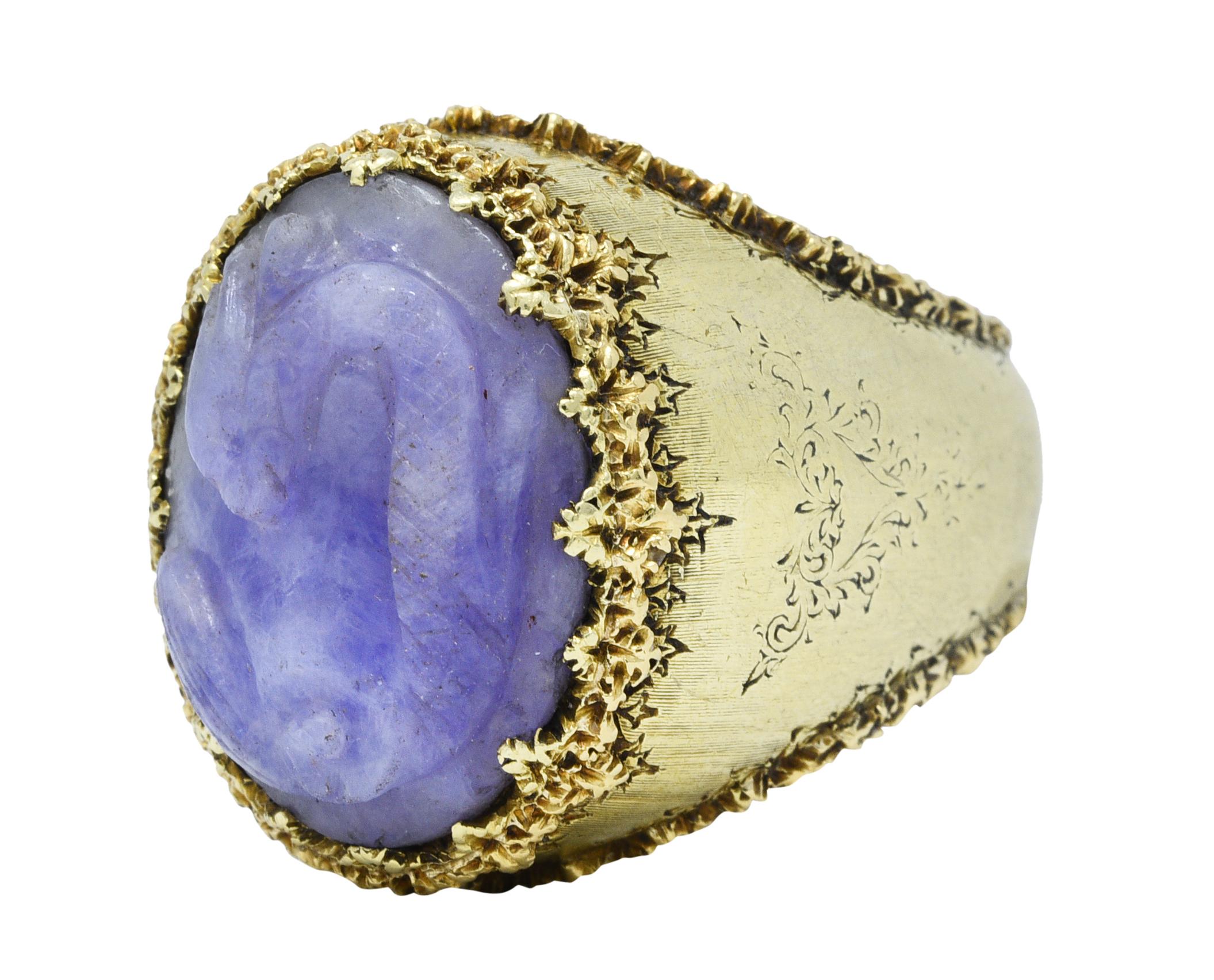 Women's or Men's Buccellati 1960's Vintage Lavender Jade 18 Karat Gold Serpent Dragon Cameo Ring