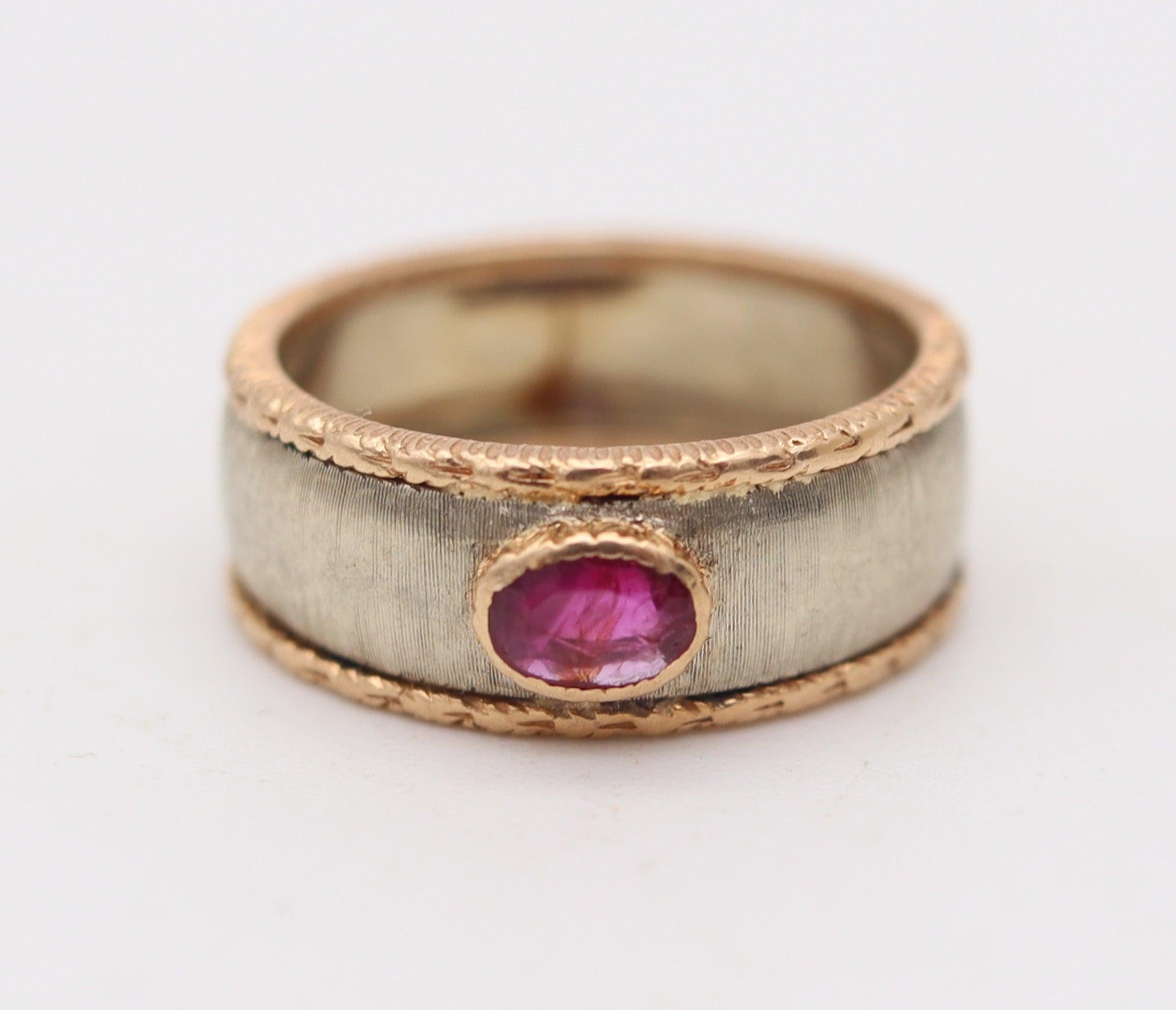 Néo-baroque Buccellati 1970 Milano Band Ring en or 18Kt deux tons avec rubis rouge vif en vente