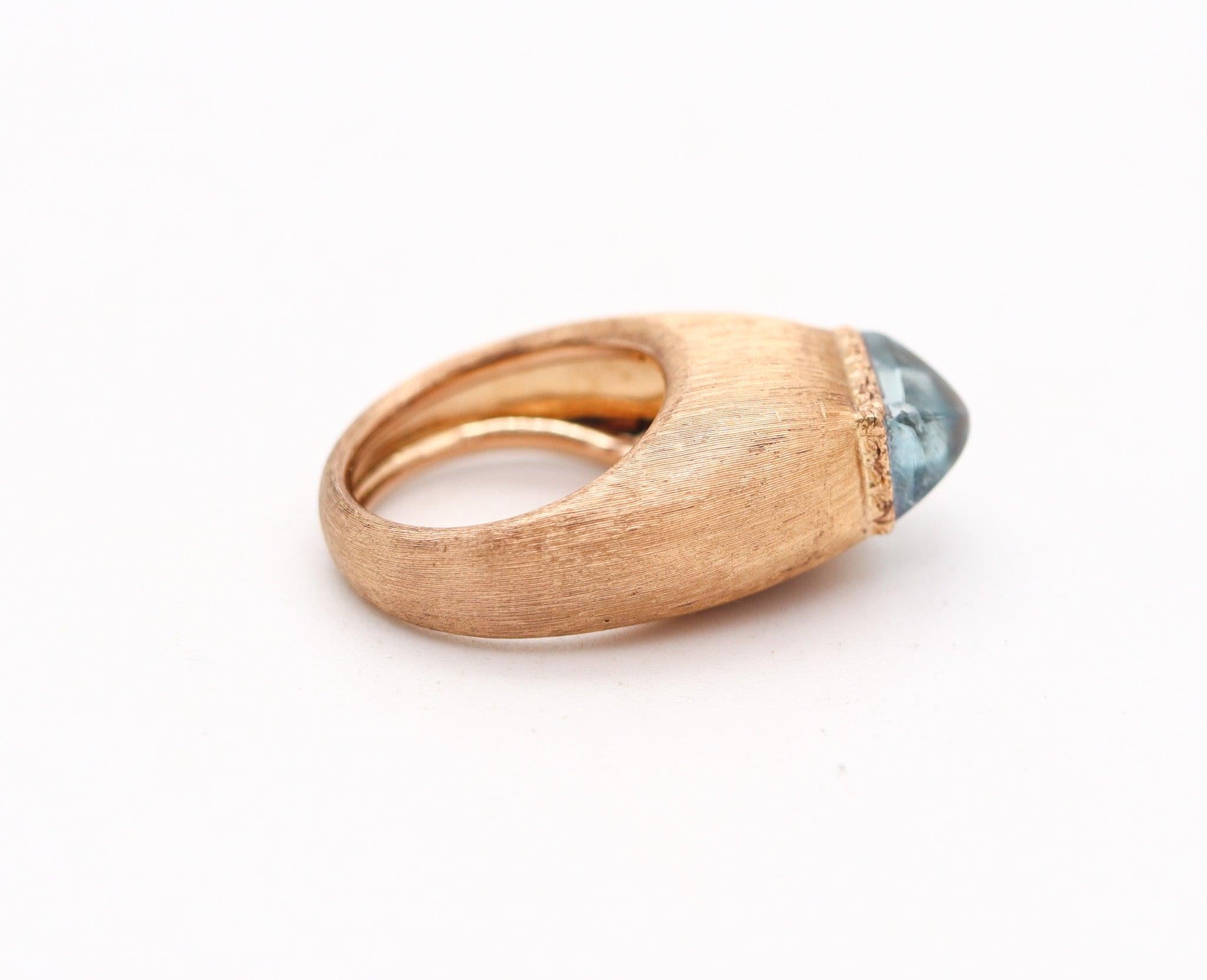 Néo-baroque BUCCELLATI 1970 Bague Piramide Milano en or jaune 18Kt avec aigue-marine en vente