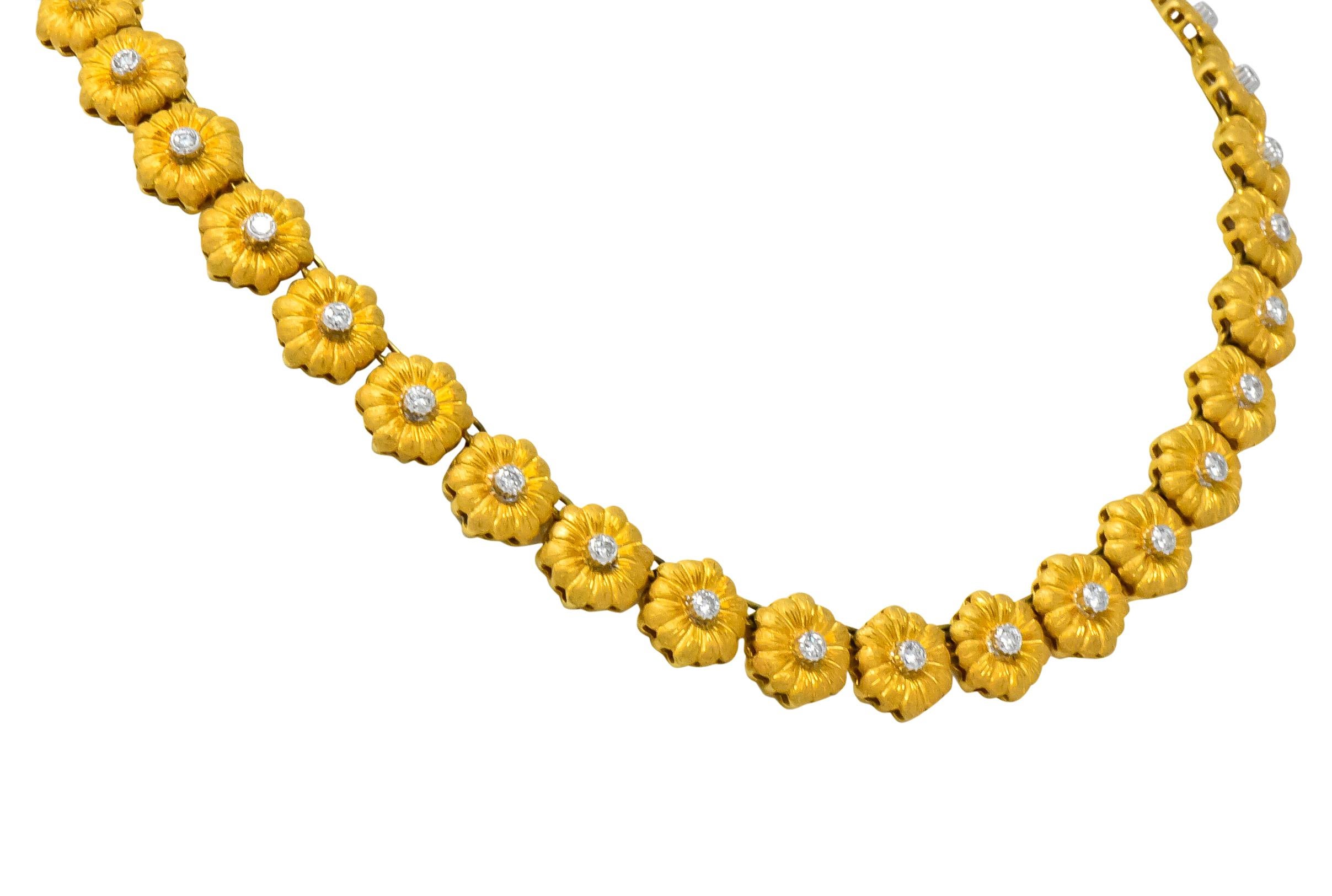 Round Cut Buccellati 1970s Diamond 18 Karat Gold Flower Necklace