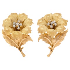 Buccellati 1970's Diamond 18K Tri-Colored Gold Vintage Flower Ear-Clip Earrings