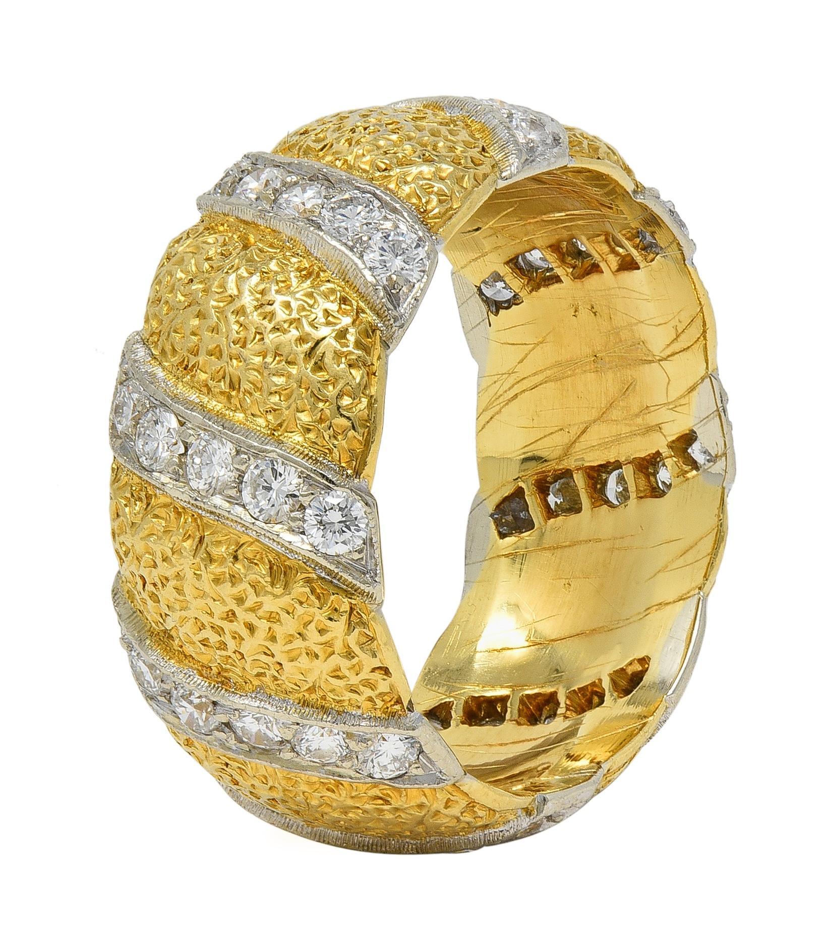 Contemporary Buccellati 1980's 1.20 CTW Diamond 18K Gold Eternelle Textured Vintage Band Ring For Sale