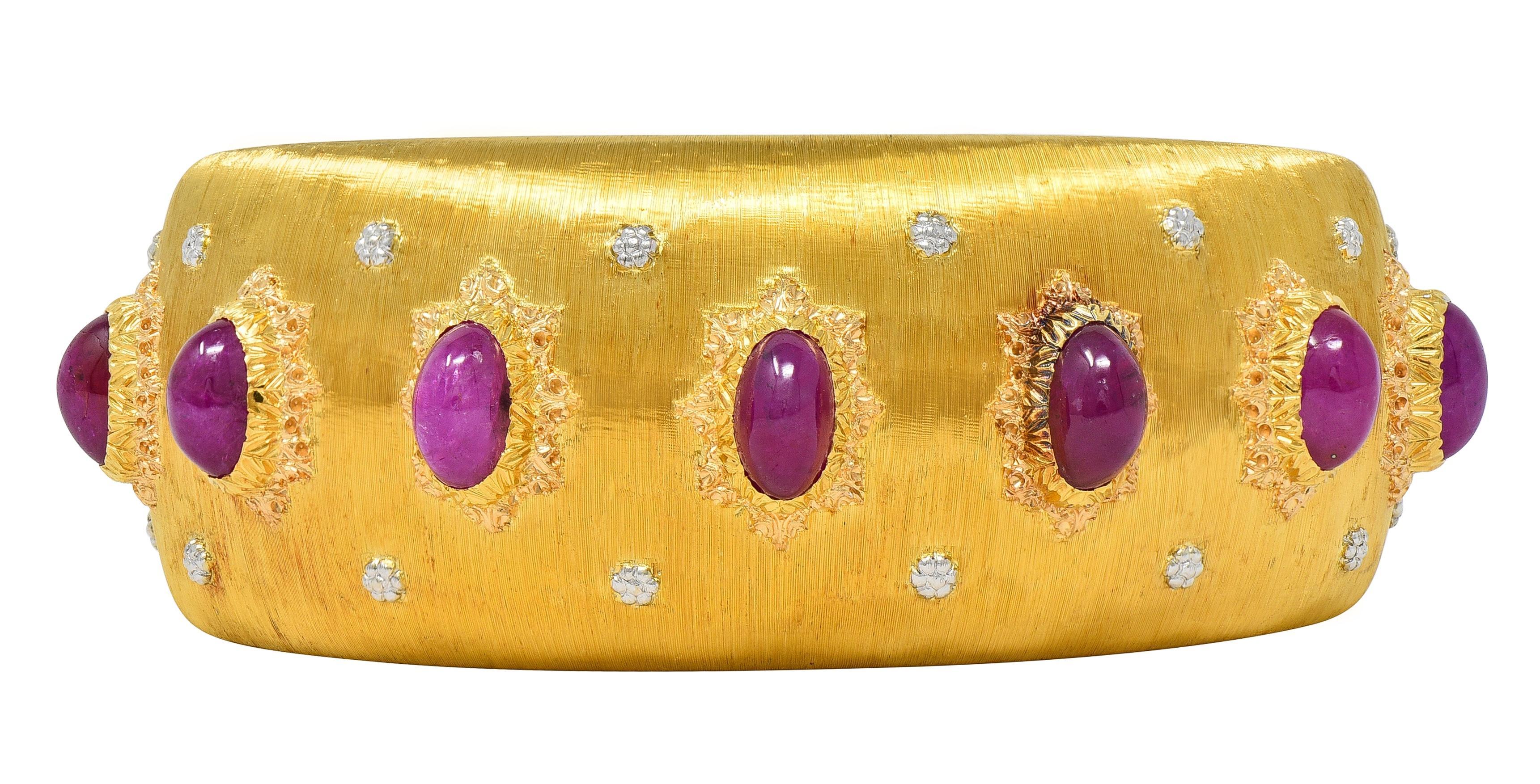 Buccellati 1980's Ruby 11.20 CTW 18K Two-Tone Gold Vintage Macri Cuff Bracelet For Sale 5