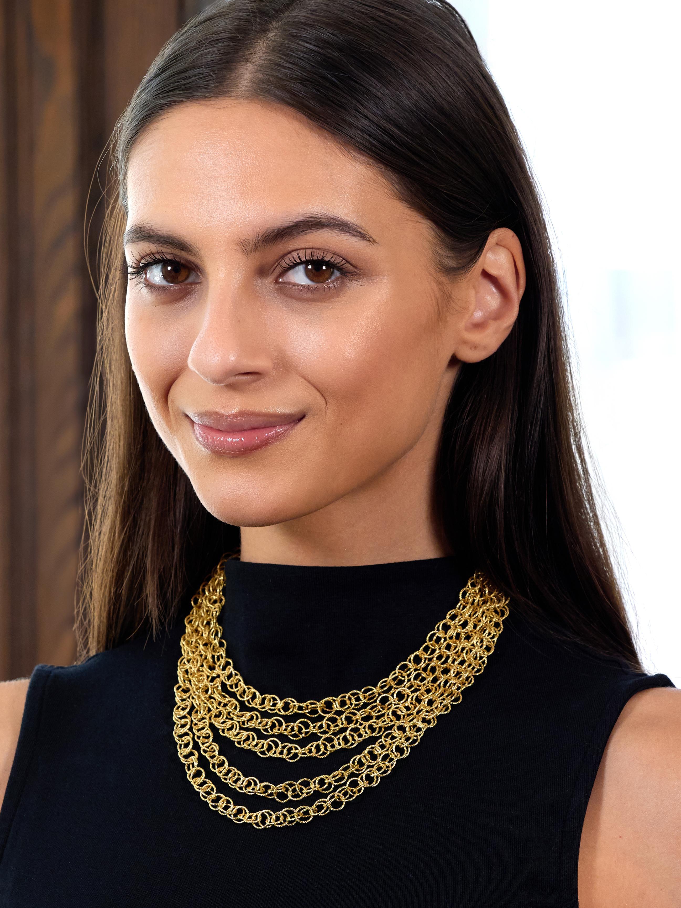 Buccellati 2000 - Collier Hawaii en or 18 carats à brins multiples et martelés en vente 5
