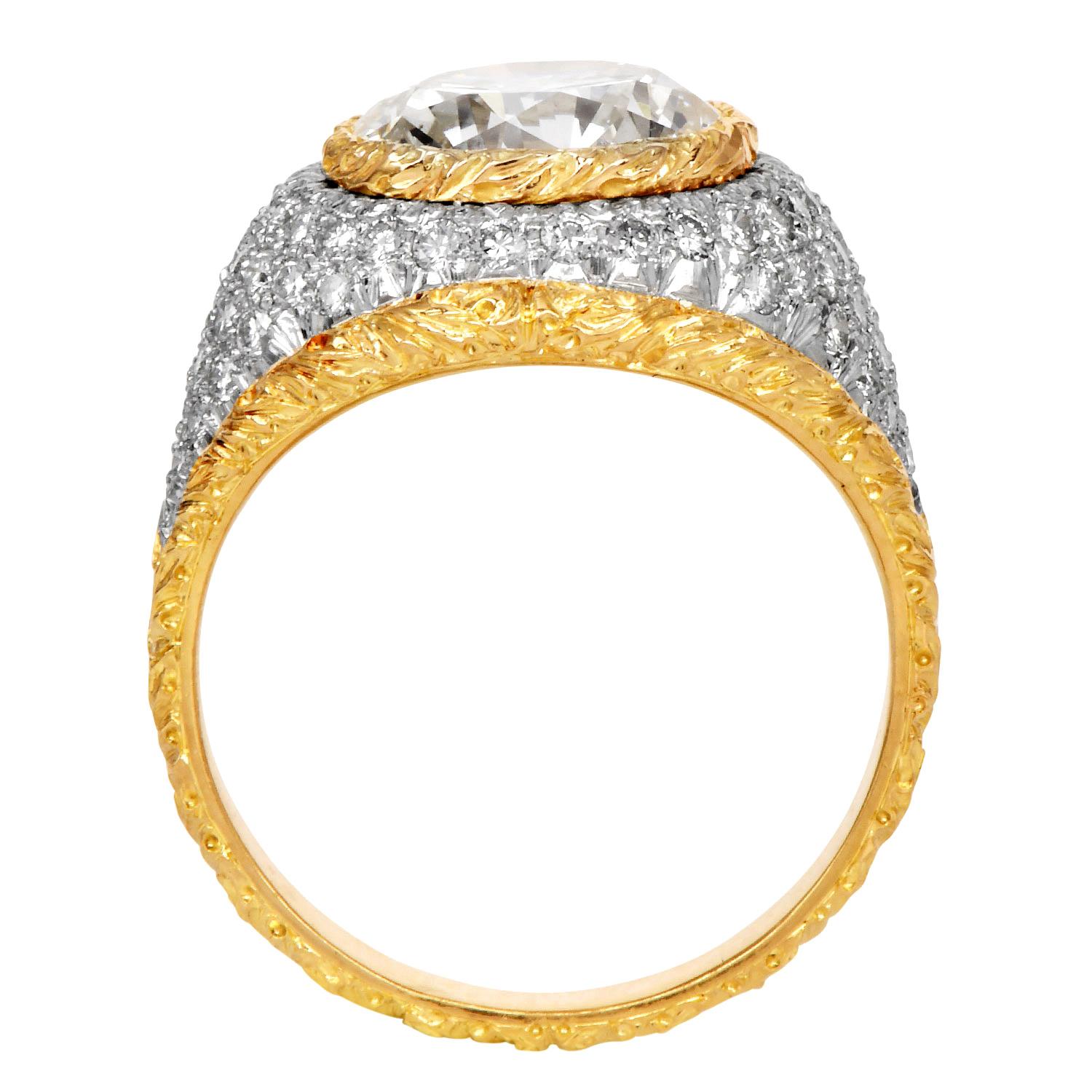 Anello di fidanzamento a cupola in oro 18K con diamante da 6,85 carati di Buccellati in vendita 3