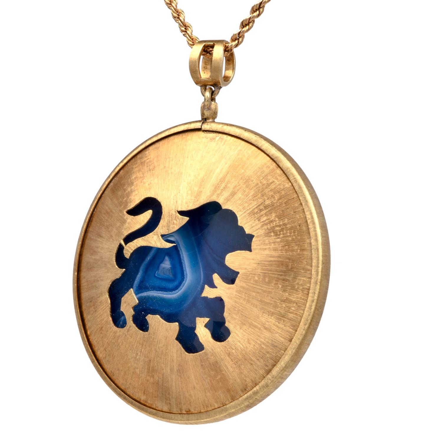 Artisan Buccellati Agate 18K Gold Zodiac Medallion Pendant  For Sale