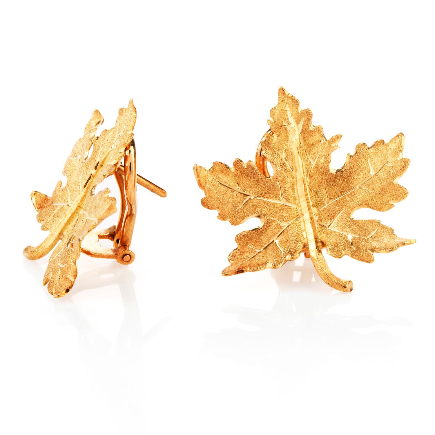Buccellati Autumn Leaf 18 Karat Gold Omega Clip Stud Earrings In Excellent Condition In Miami, FL