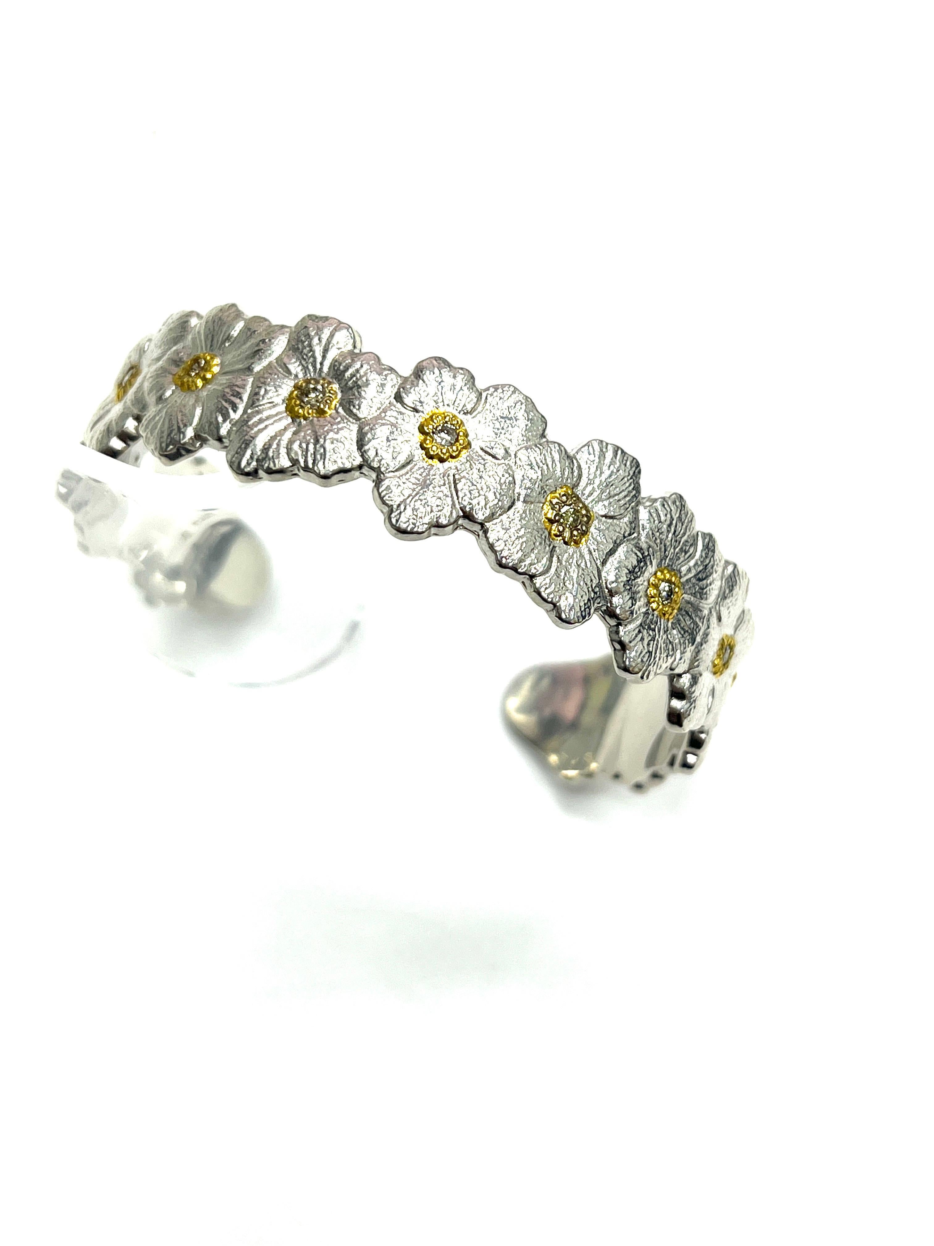Buccellati Bracelet manchette fleurs en diamants  en vente 2