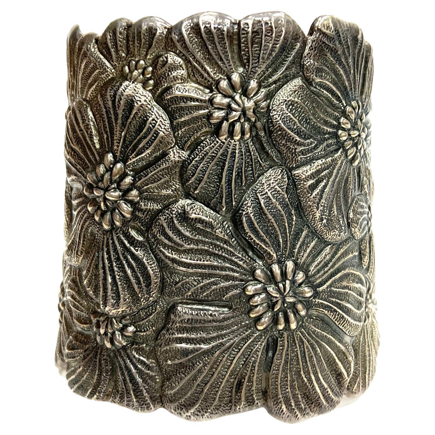 Buccellati Blossoms Wide & Dark Sterling Silver Cuff Bracelet For Sale