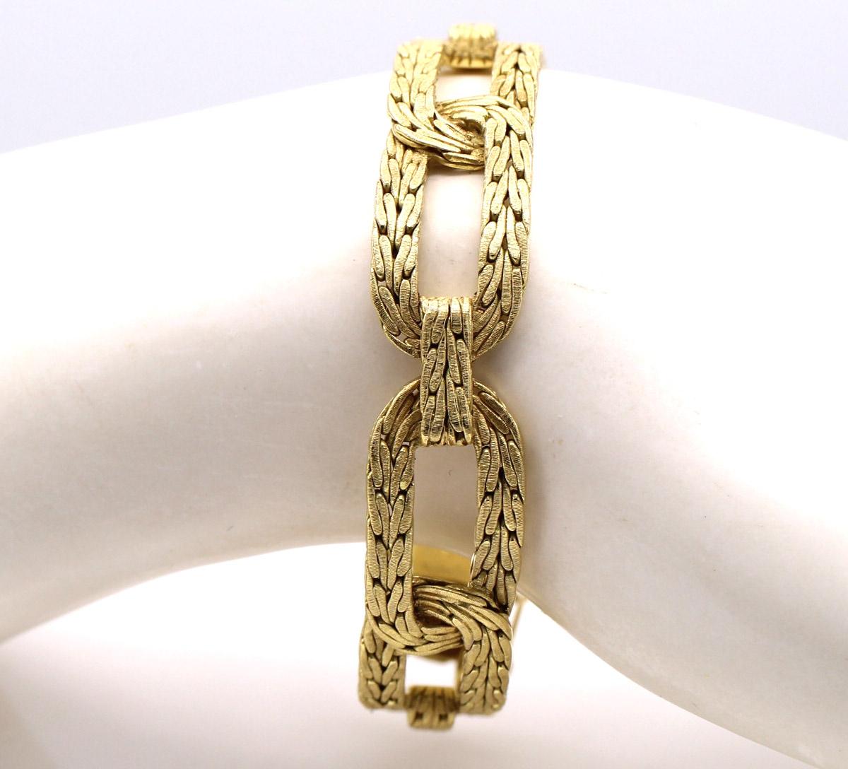 Women's or Men's Buccellati Braided 18 Karat Yellow Gold Link Bracelet  For Sale
