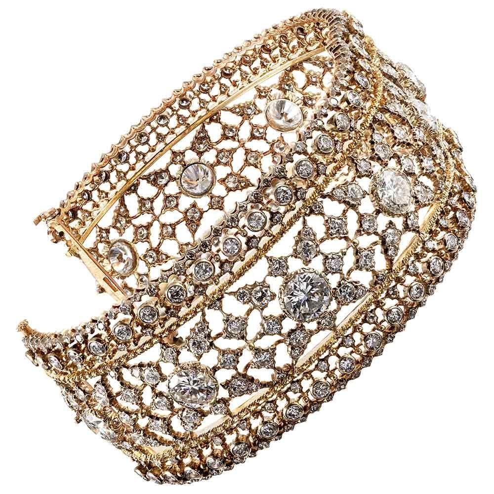 This is an exceptional piece for the Buccellati collector and offers a sophisticated, glamorous adornment for she who has an affinity for important jewelry. The bracelet embodies Buccellati’s highly detailed and immediately identifiable style, with