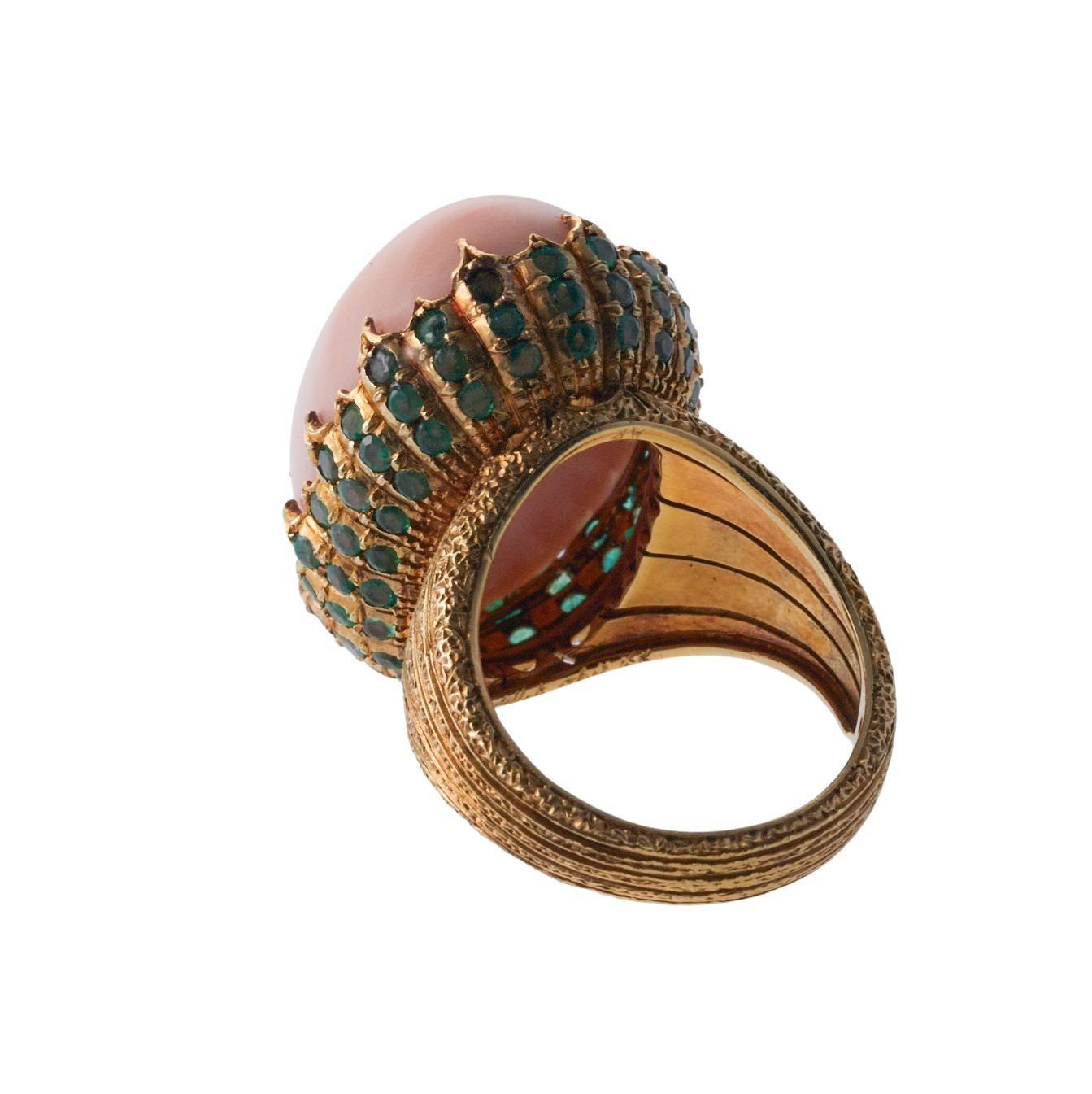 Round Cut Buccellati Coral Emerald Gold Ring