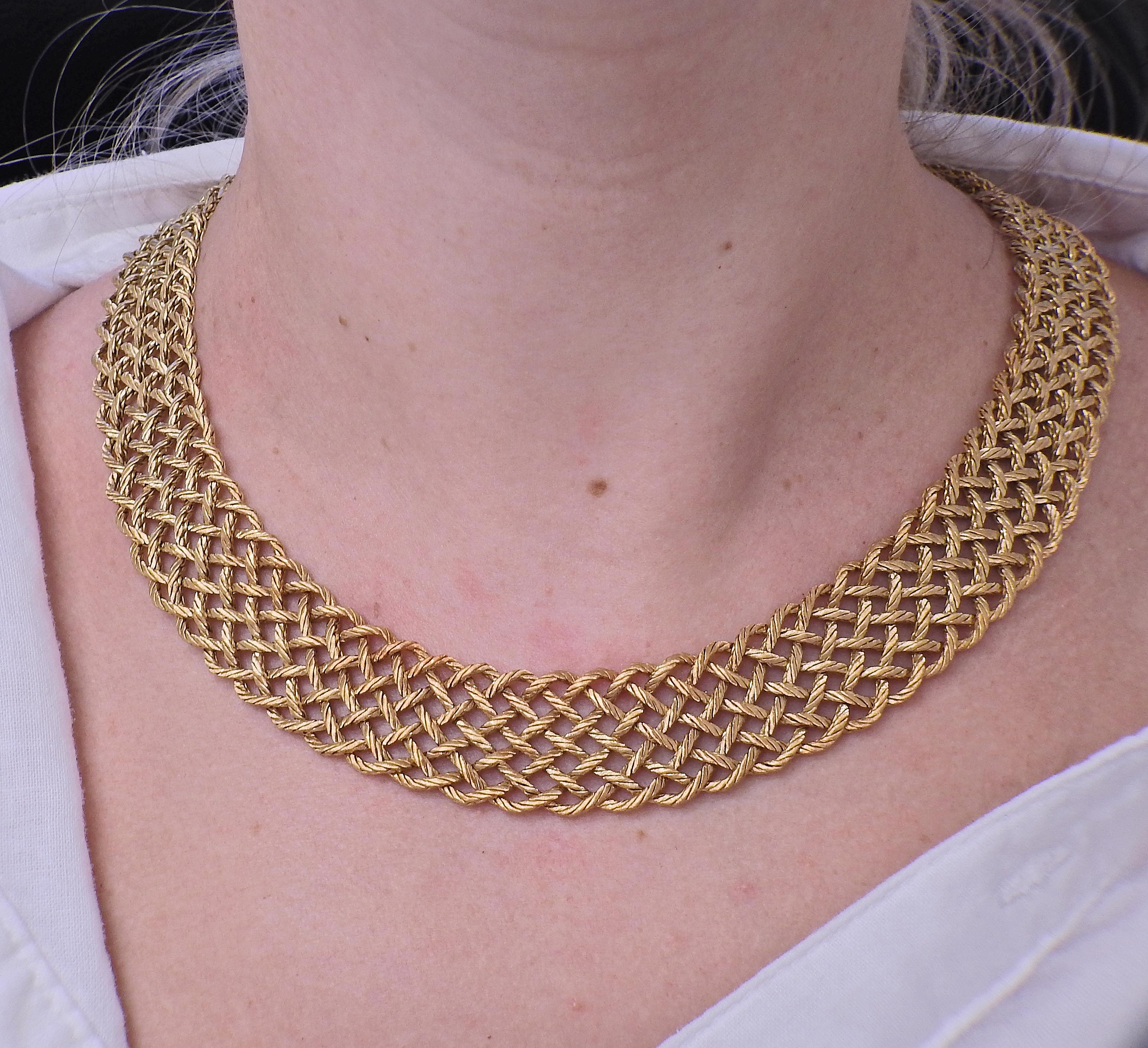 Women's Buccellati Crepe De Chine Gold Necklace For Sale