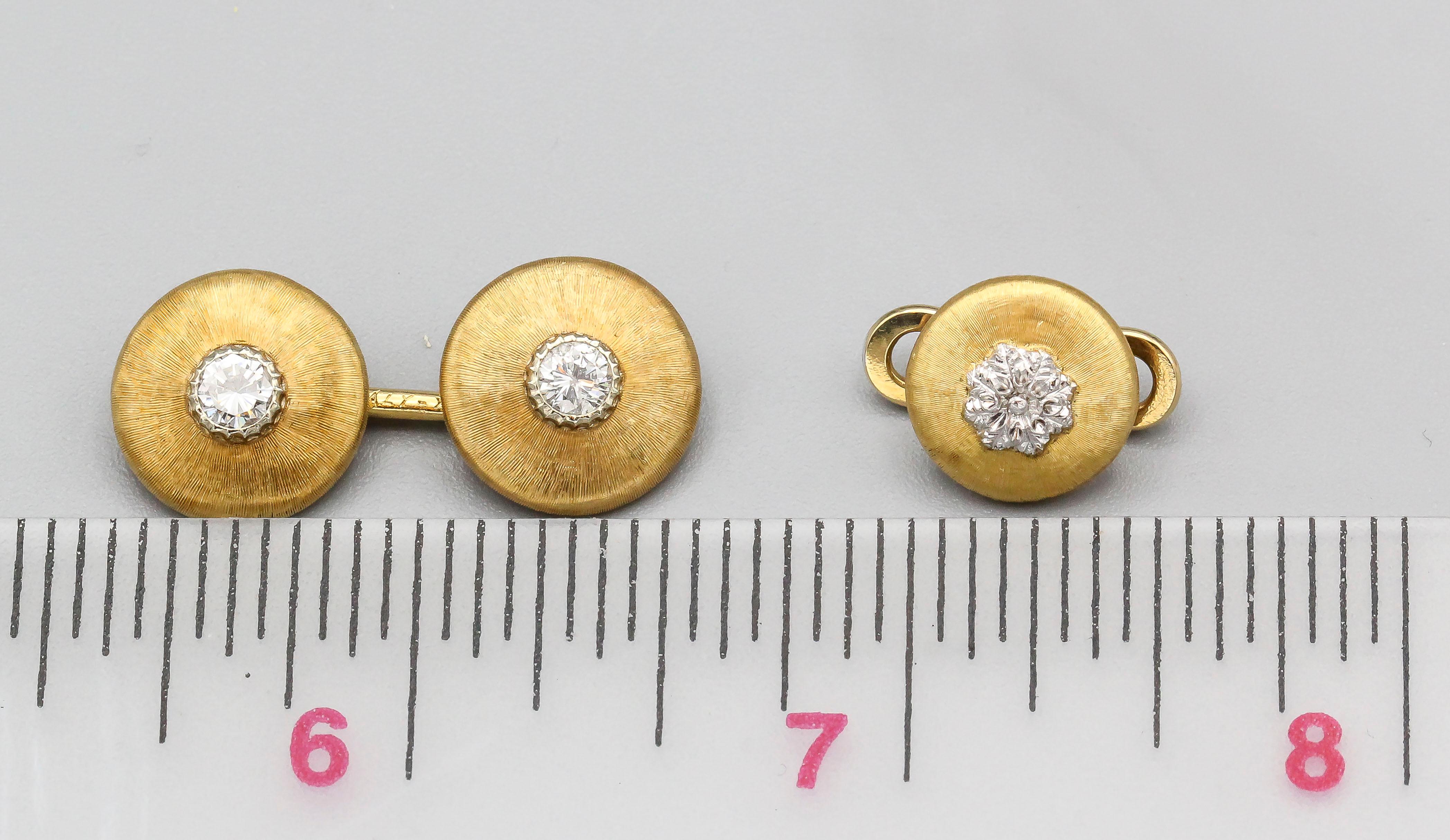 Taille ronde Buccellati Boutons de manchette et 3 clous en or 18 carats, diamants et diamants en vente
