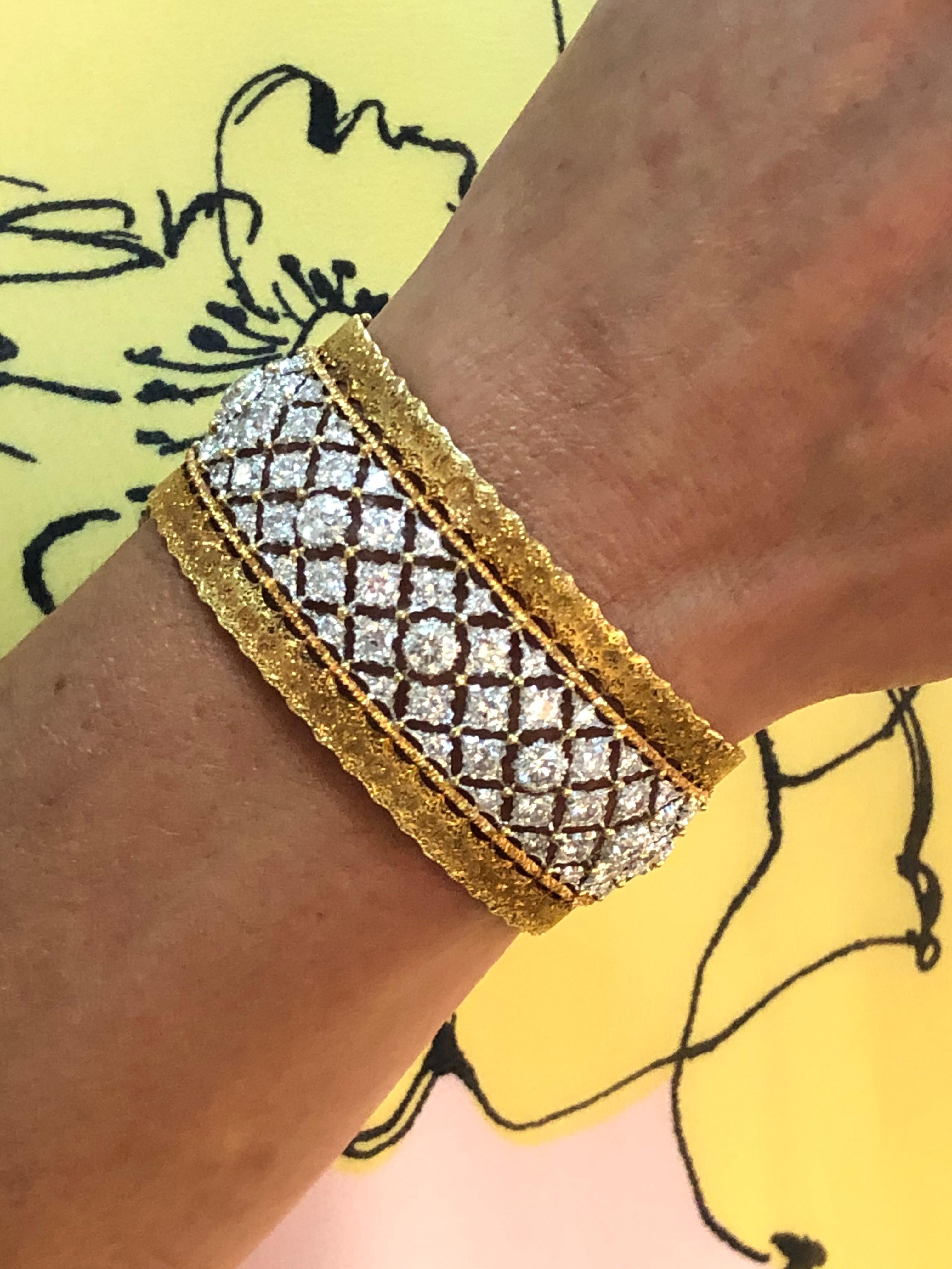 Buccellati Diamond and Gold Bangle Bracelet For Sale 1