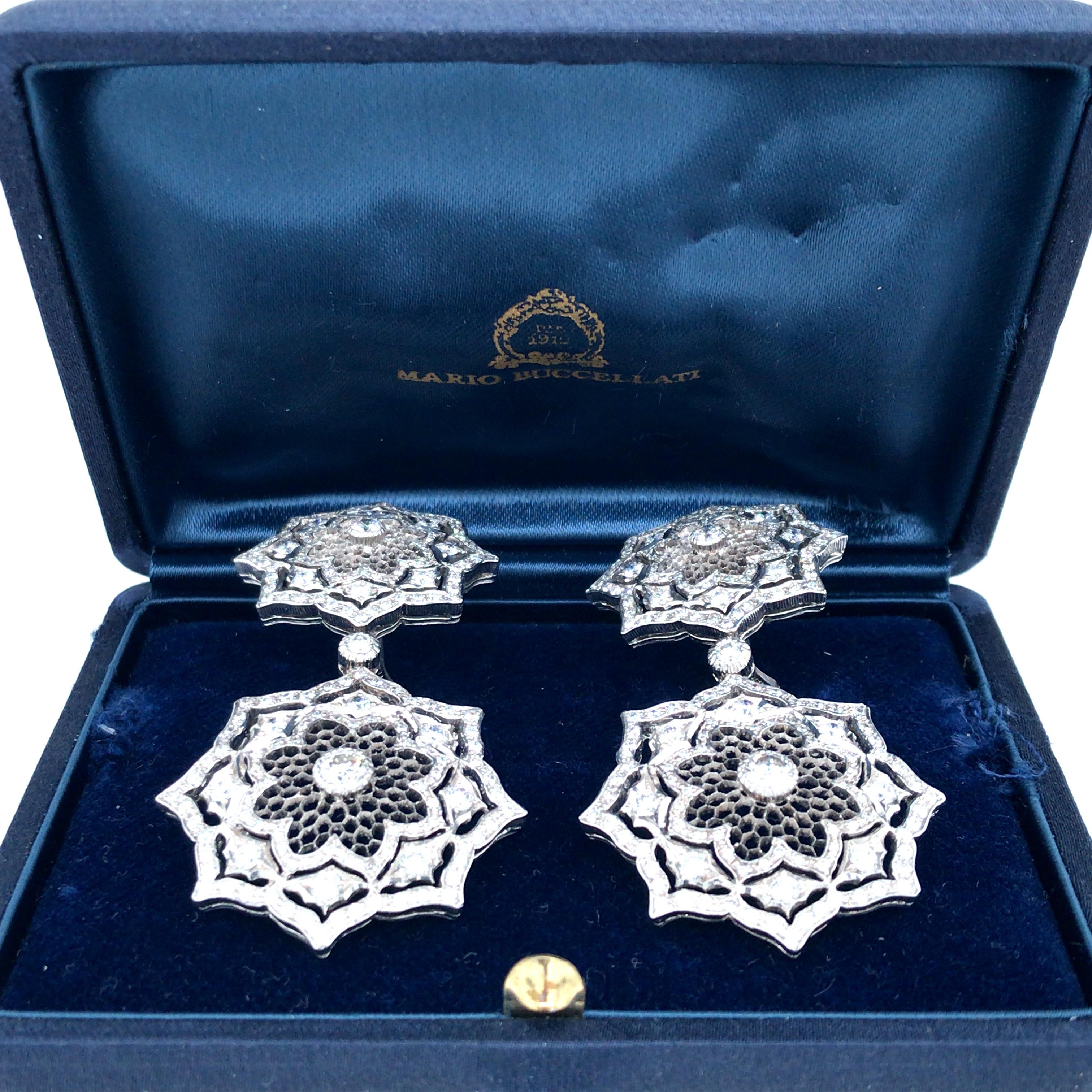 These BUCCELLATI earrings are exquisitely elegant, crafted with BUCCELLATI’s signature Tully technique, which highlights the beauty of the metal's intricate filigree and creates a light, airy effect. Each delicate flower design is sculpted from 18K