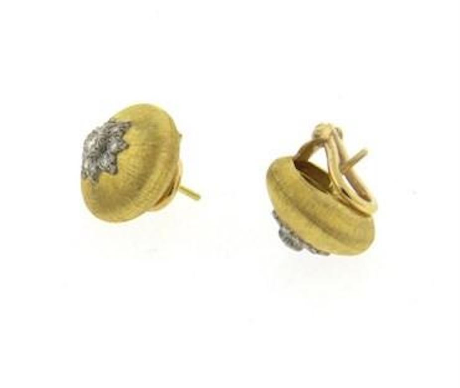 Buccellati Diamond Gold Button Earrings In Excellent Condition For Sale In Lambertville, NJ