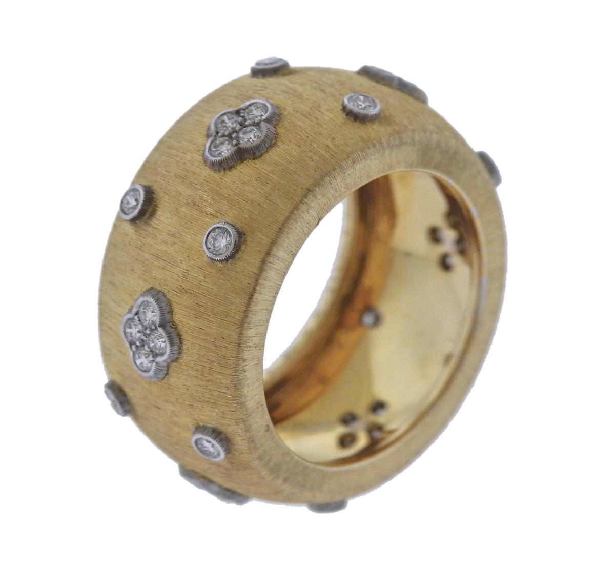 Buccellati Diamond Gold Classic Band Ring In Excellent Condition For Sale In Lambertville, NJ