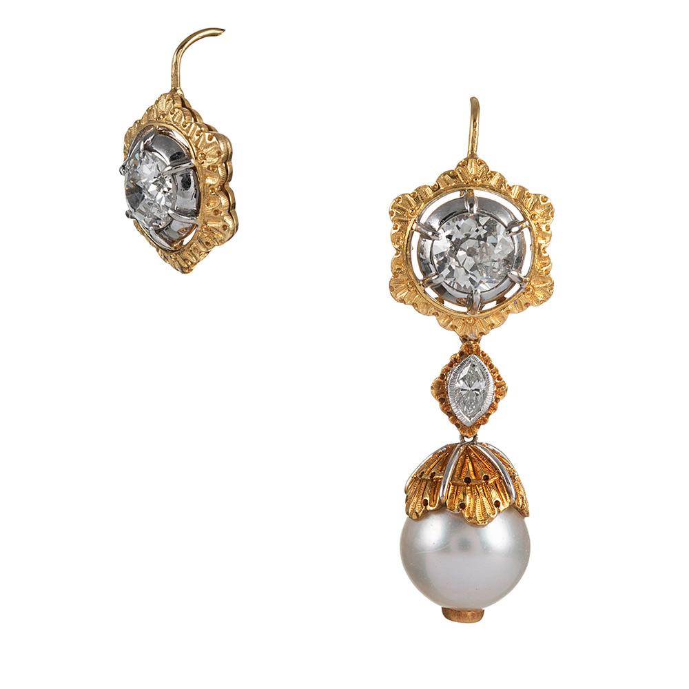 Buccellati Diamond and Pearl “Day-To-night” Drop Earrings In Good Condition In Carmel-by-the-Sea, CA