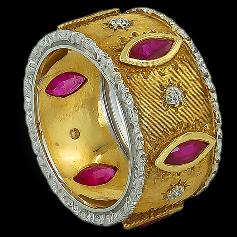 Two-Tone gold ring set with brilliant-cut diamonds and marquise-shaped ruby signed Buccellati.
Italy made and from the 1980s
ring size 6 3/4