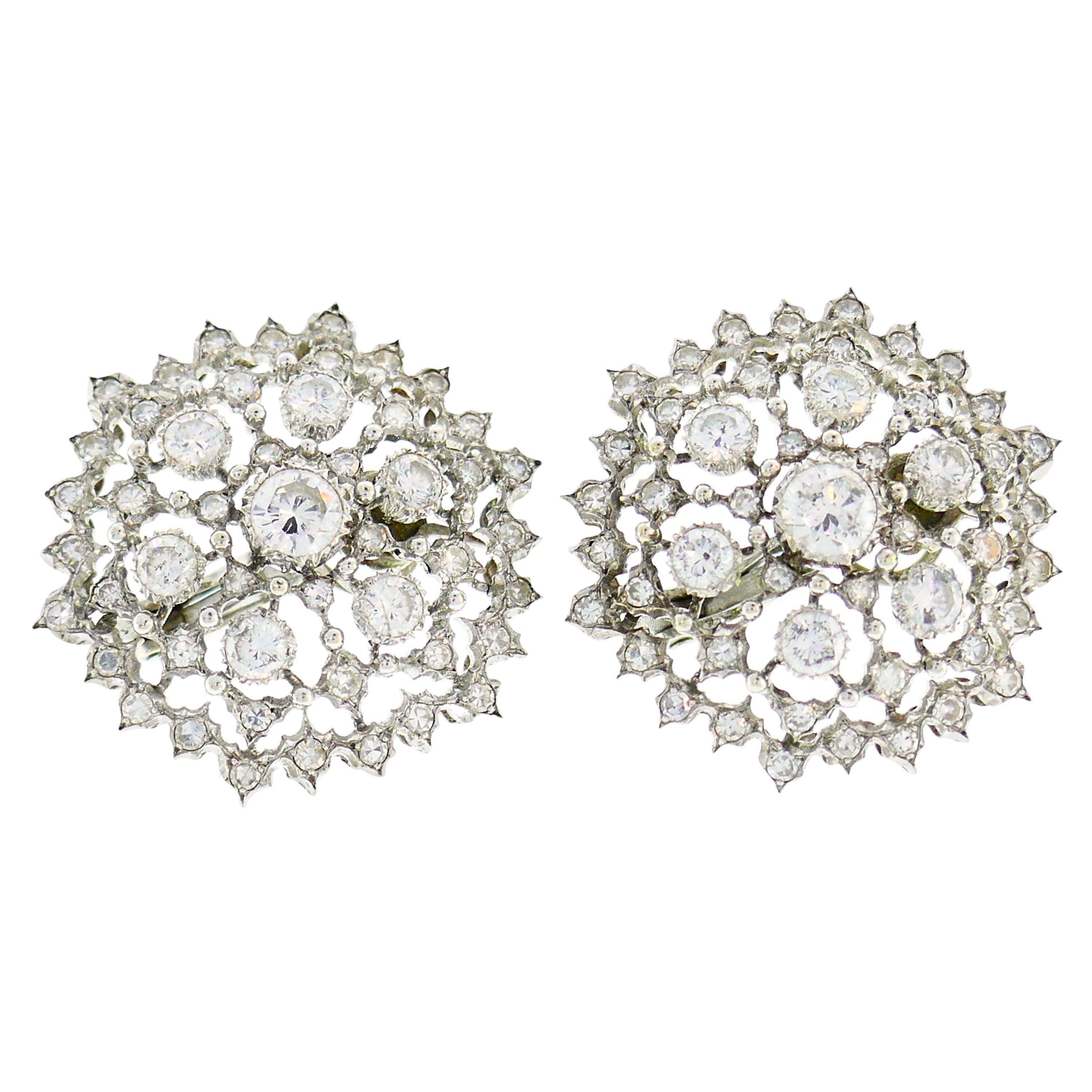 Boucles d'oreilles en or blanc et diamants de Buccellati en vente