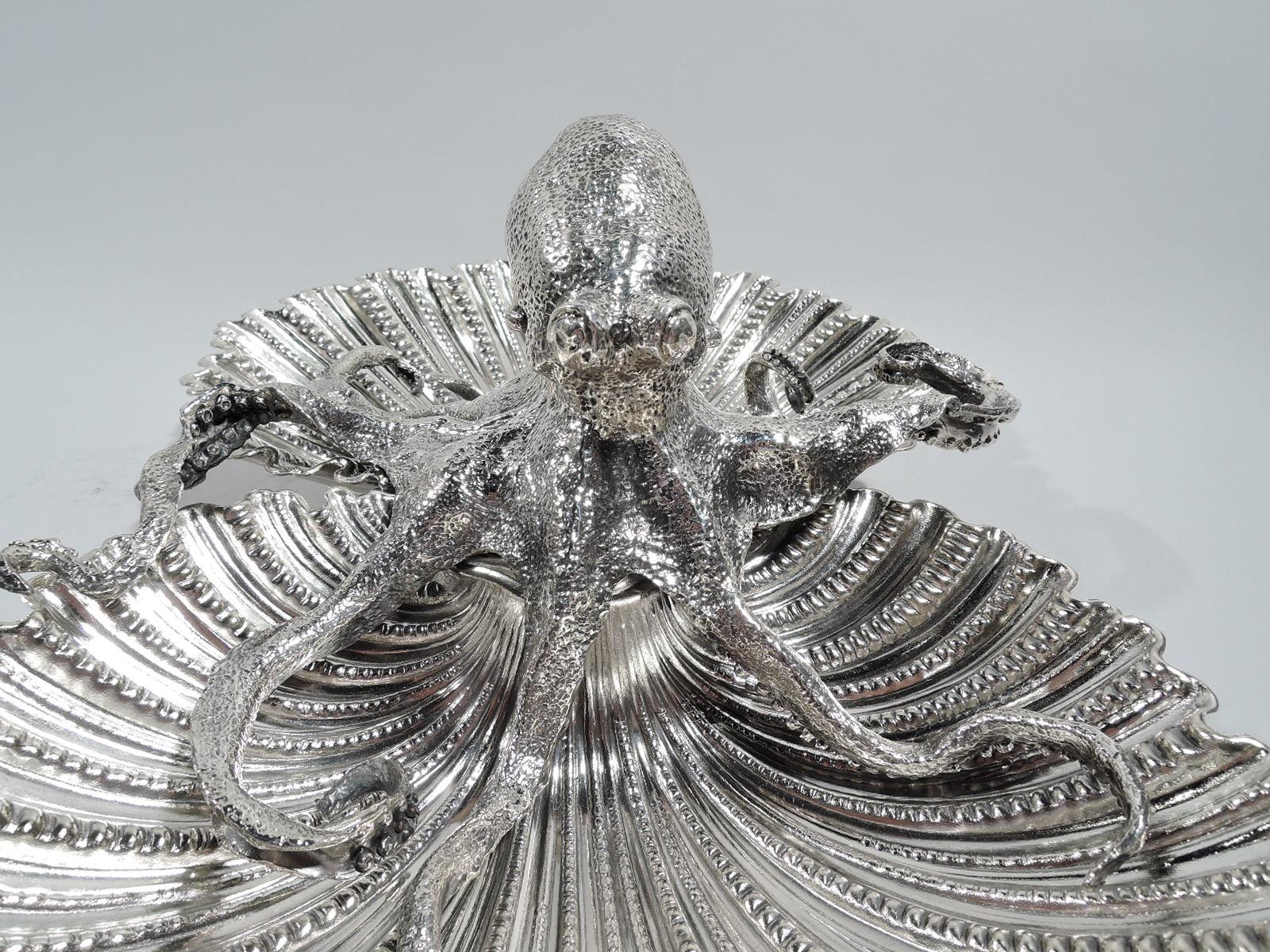 Buccellati Bol à fruits de mer pieuvre dramatique en argent sterling Excellent état - En vente à New York, NY