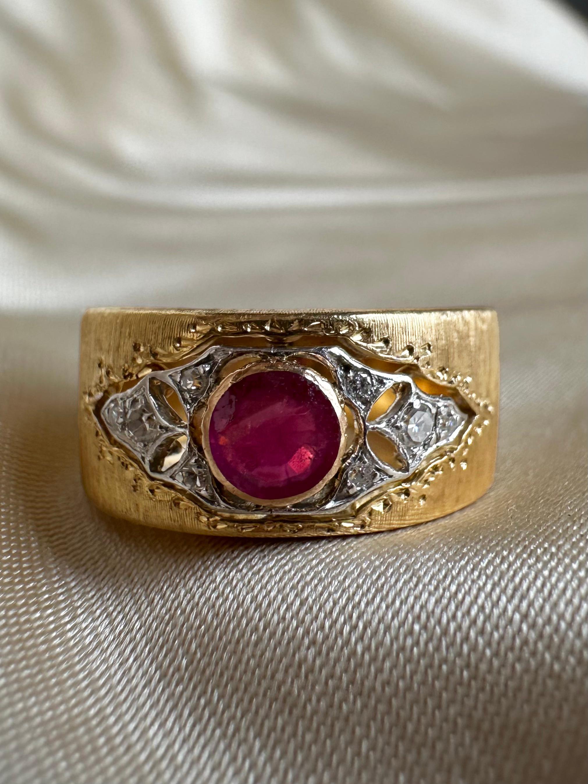 Anillo Buccellati Estate 18K Burma No Heat Rubí y Diamante Anillo ancho con GIA en Bueno estado para la venta en New York, NY