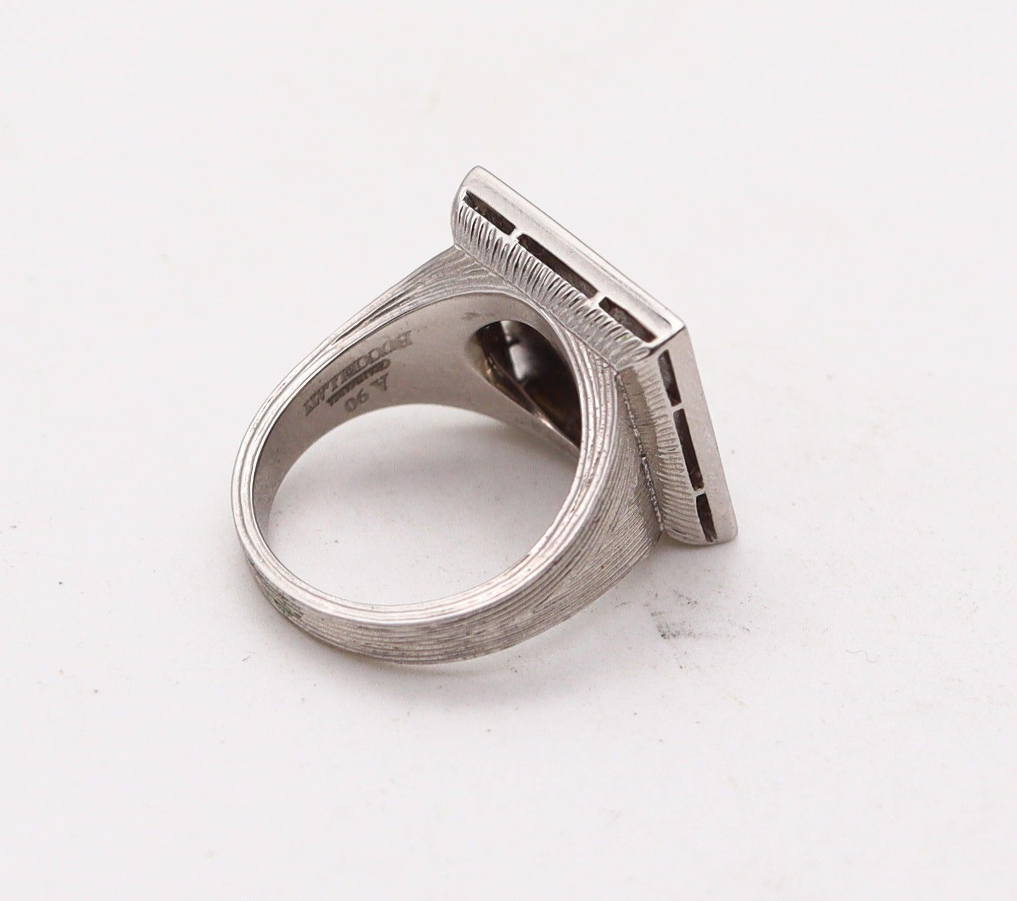 BUCCELLATI Etched Squared Cocktail Ring In 18Kt White Gold With Diamonds In Excellent Condition For Sale In Miami, FL