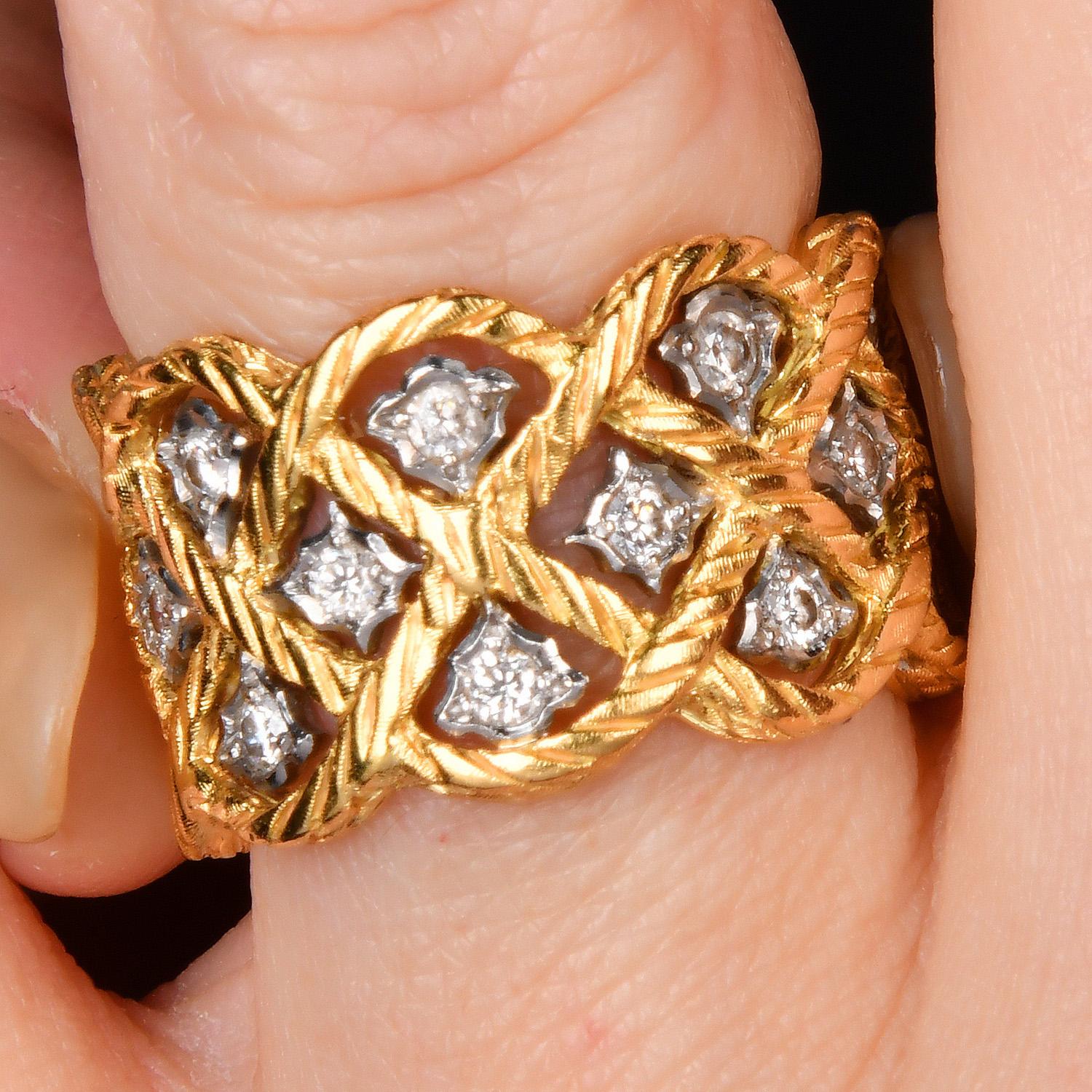 Buccellati Étoilée Eternelle Diamond 18K Gold Wide Eternity Ring For Sale 3