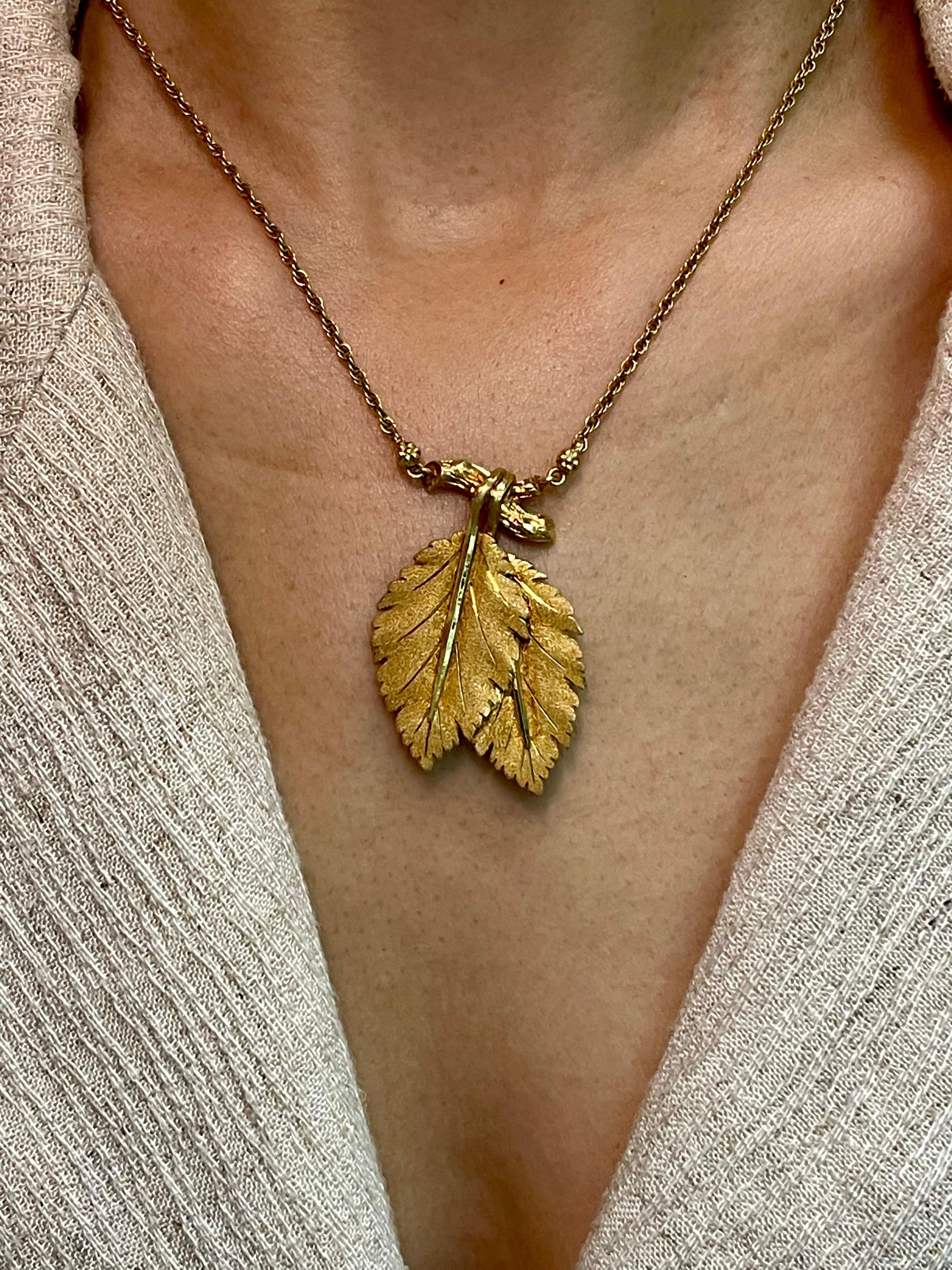 Buccellati, Federico 18K Yellow Gold Leaves and Twigs Pendant Drop Necklace  7