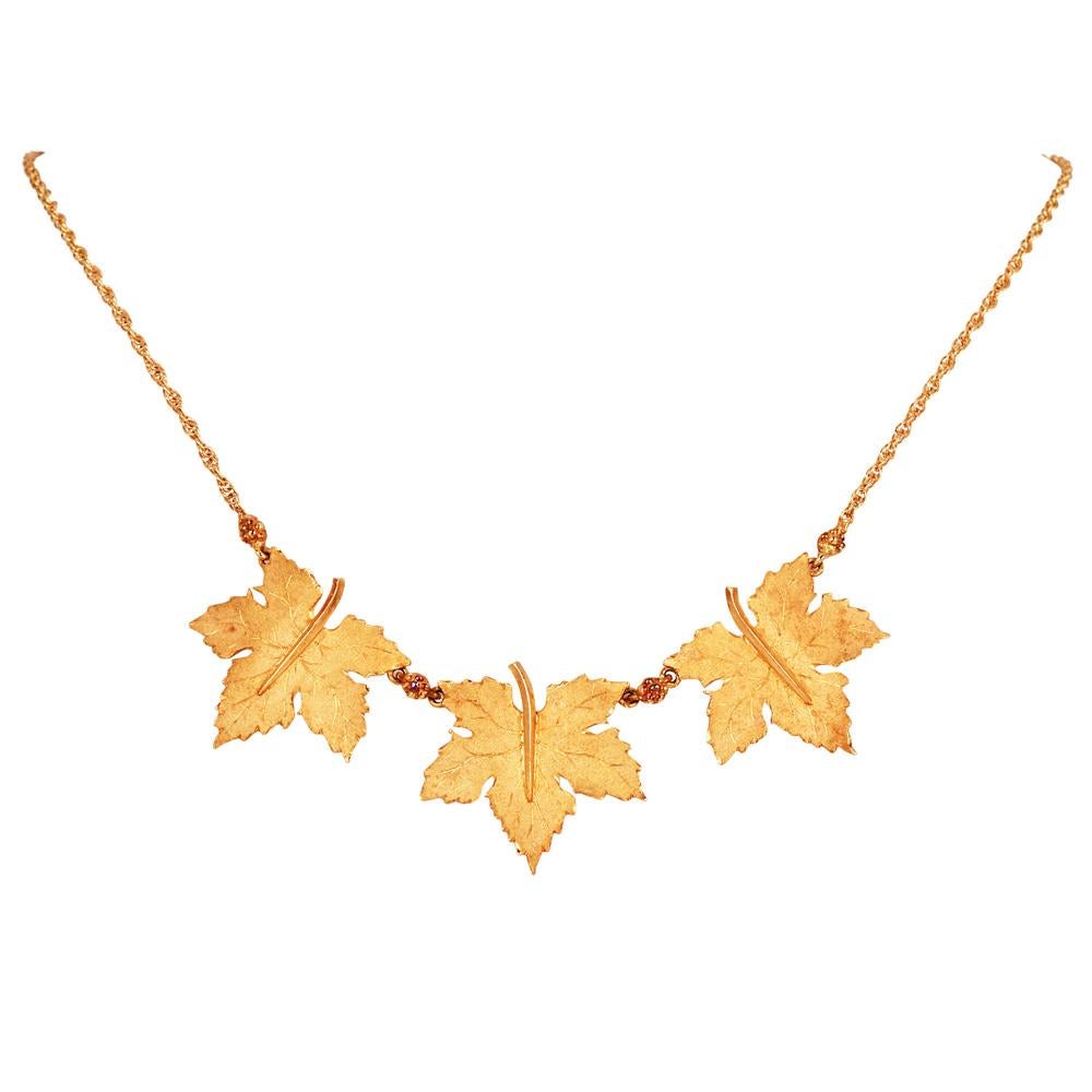 Collana con foglie d'acero in oro 18 carati Federico Buccellati Vintage In condizioni ottime in vendita a Miami, FL