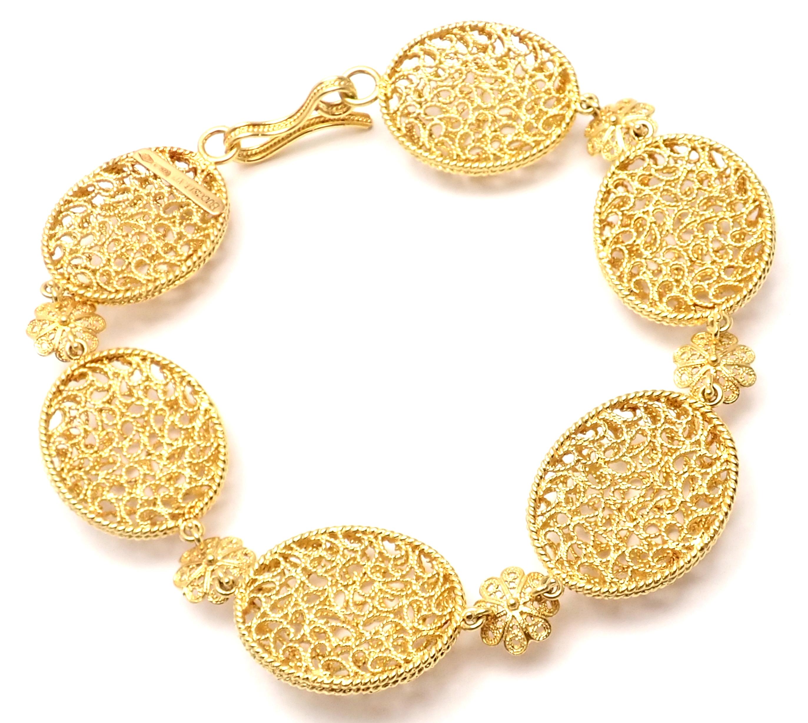 18k Yellow Gold Filidoro Link Bracelet by Buccellati. 
This bracelet comes with Buccellati box and certificate of authenticity.
Details: 
Weight: 23.7 grams
Length: 8