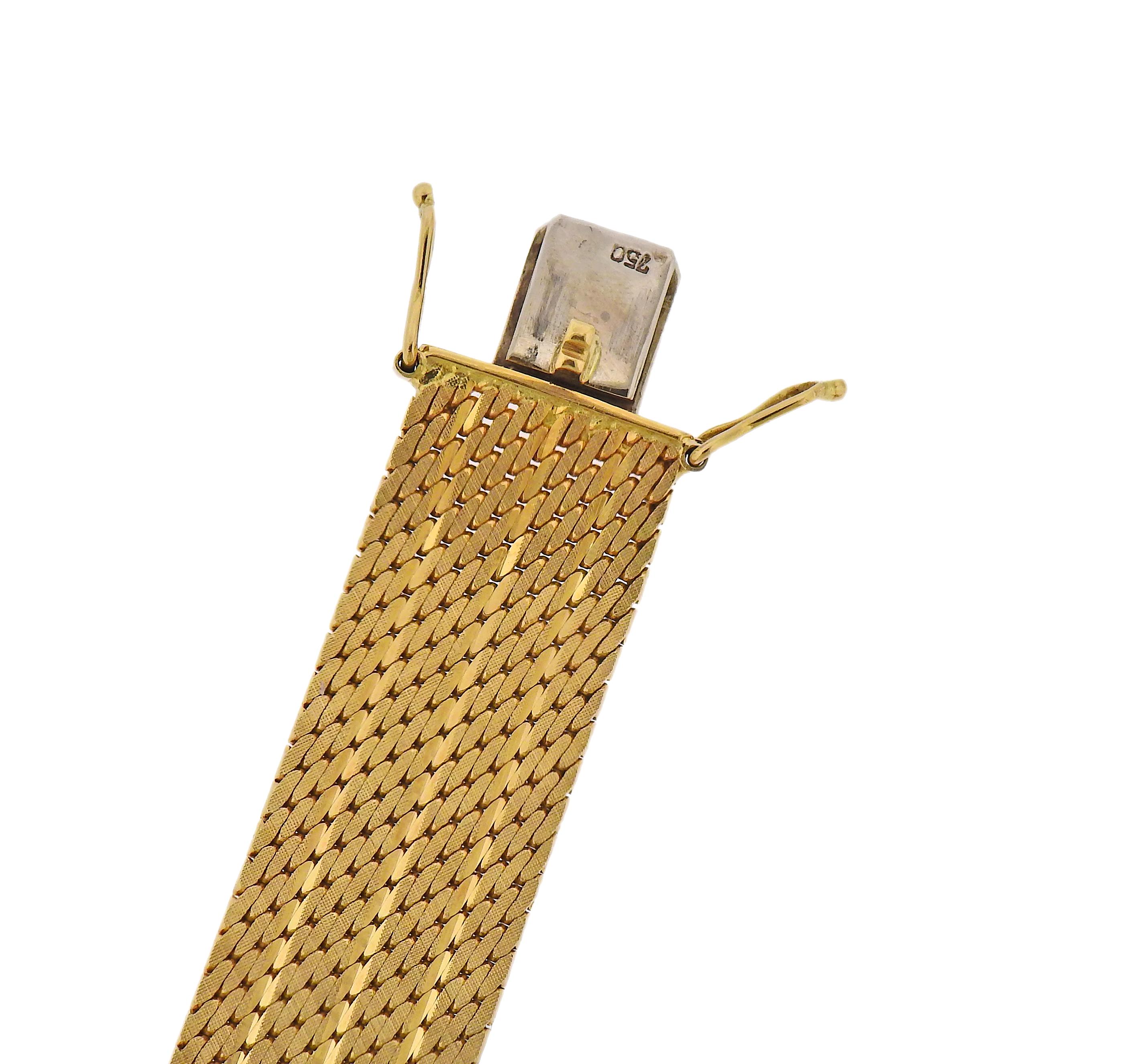 Bracelet ligne en or jaune 18 carats de Buccellati. Mesurant 7,75