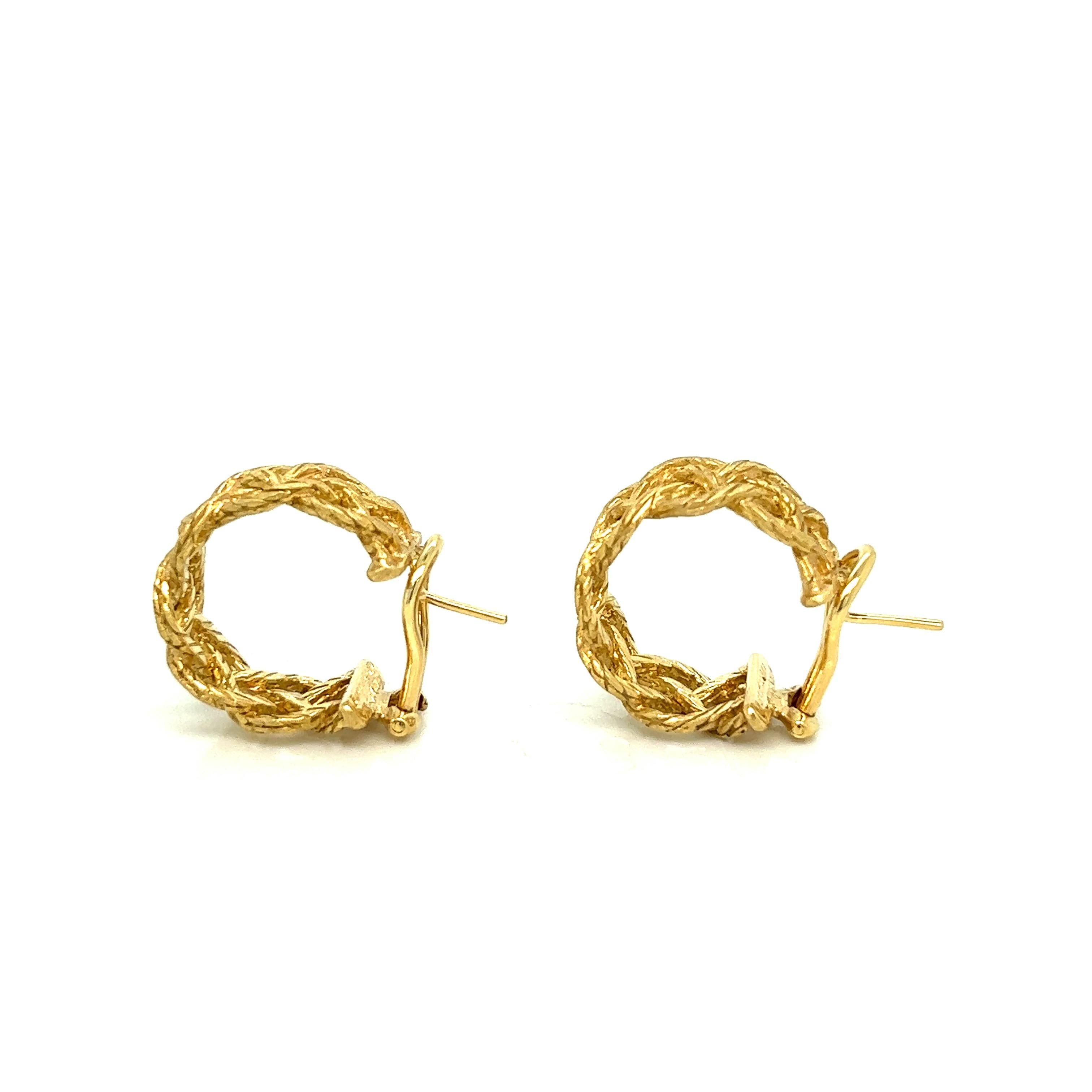 Buccellati Gold Braided Earrings In Excellent Condition For Sale In New York, NY