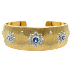 Bracelet manchette BUCCELLATI en or, saphir et diamants