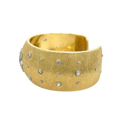 BUCCELLATI Gold Sapphire Diamond Cuff Bracelet