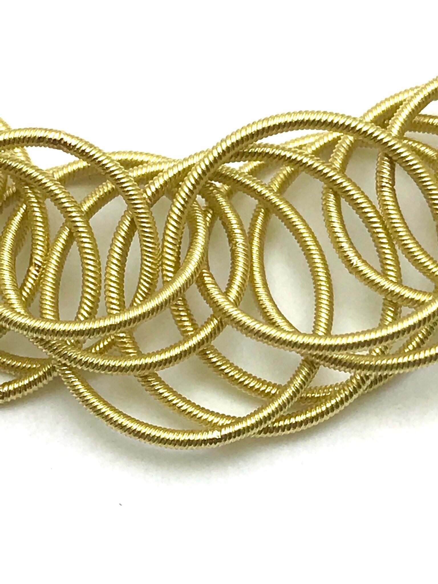 Modern Buccellati Hawaii 18 Karat Gold Interlocking Circle Link Bracelet