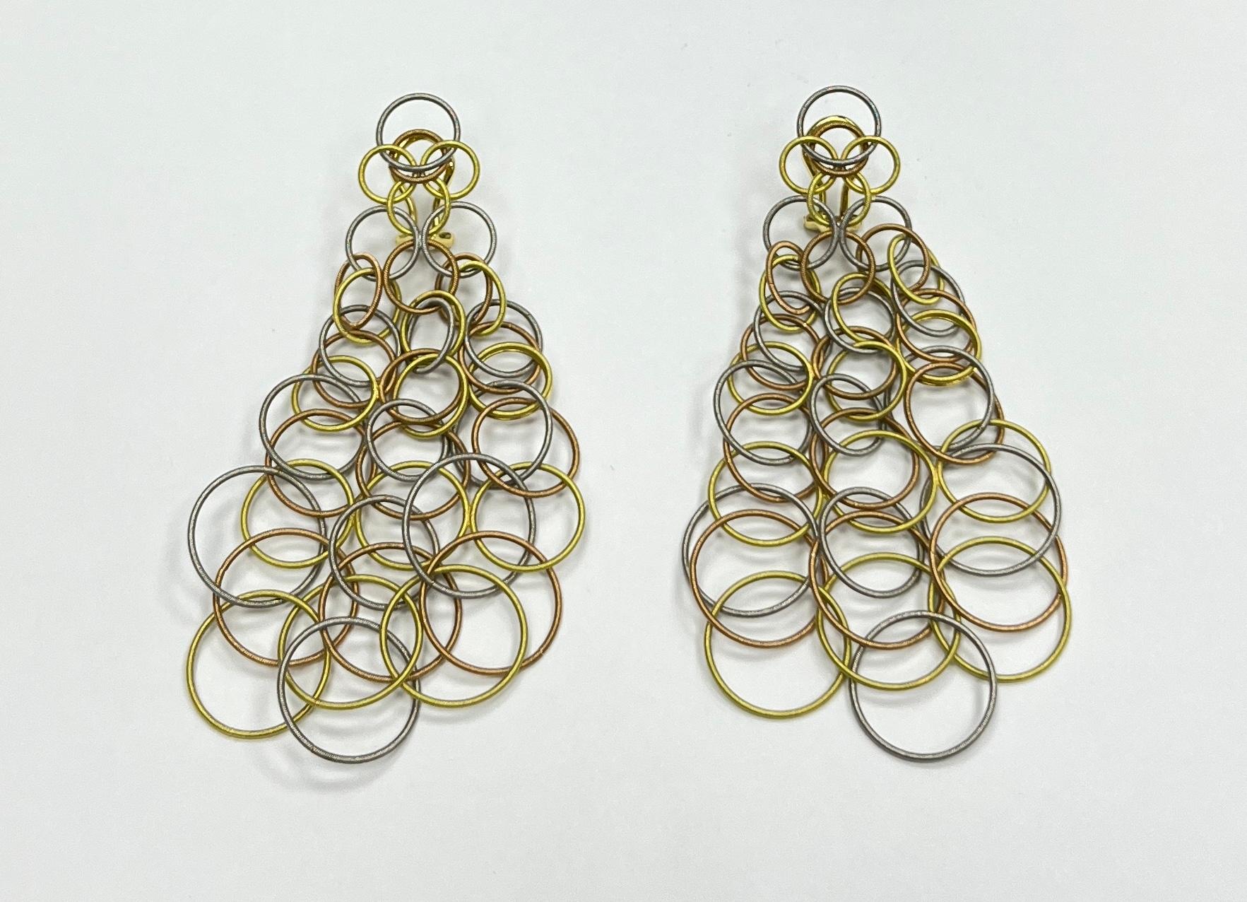 Pendientes gota Buccellati Hawaii 18K Tri Color Gold Circle en venta 1