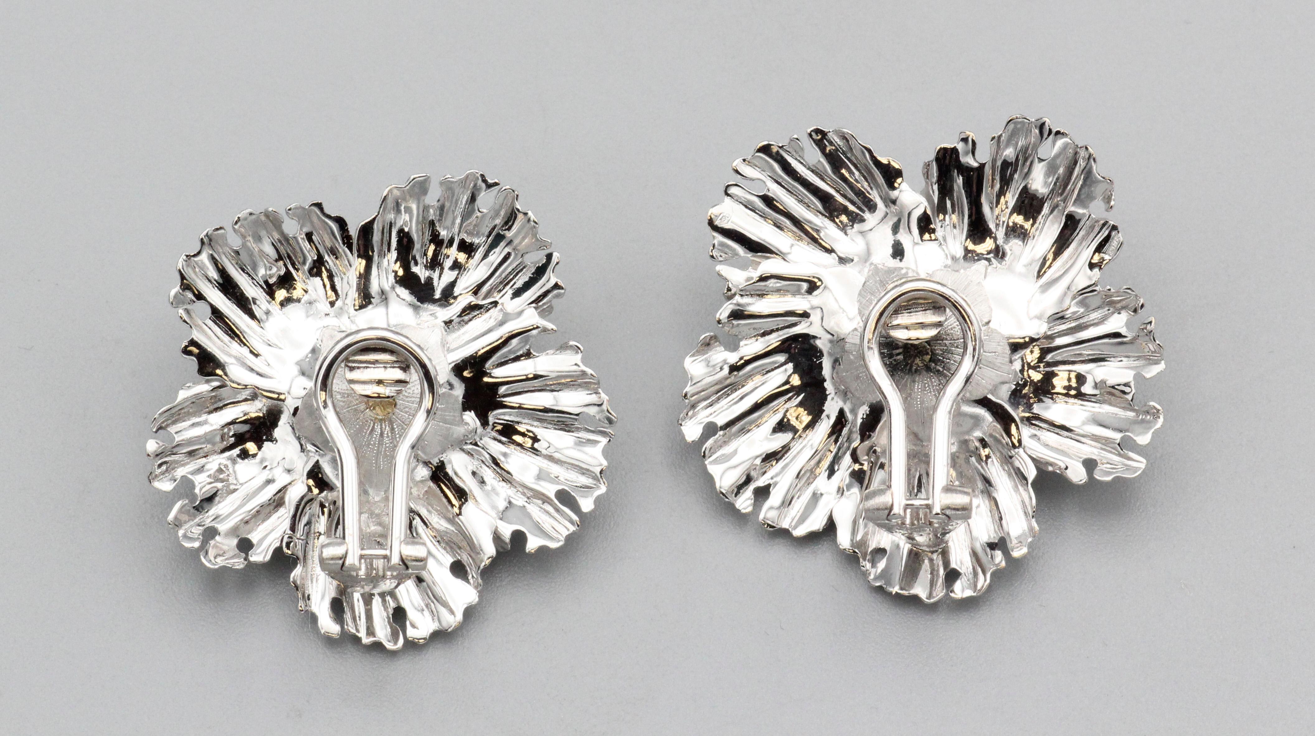Round Cut Buccellati Hibiscus Flower Diamond Two-Tone 18 Karat Gold Earrings