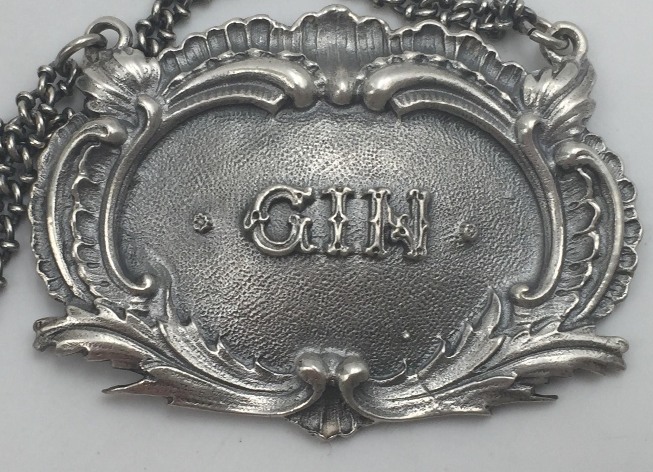 Buccellati Italian Sterling Silver Gin Ornate Claret Bar Jug Label In Good Condition For Sale In New York, NY