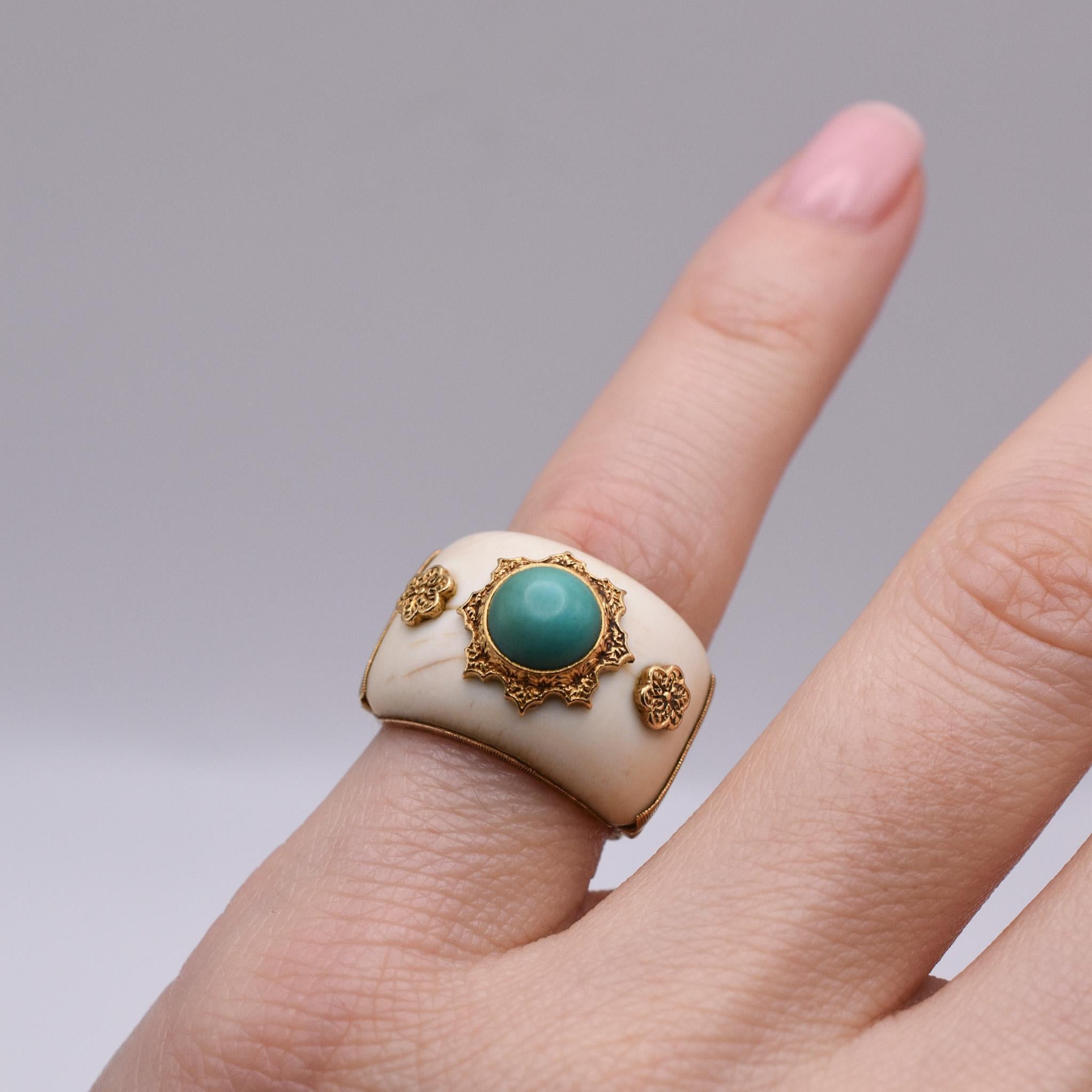 Cabochon Buccellati Ivory and Turquoise Gold Ring For Sale