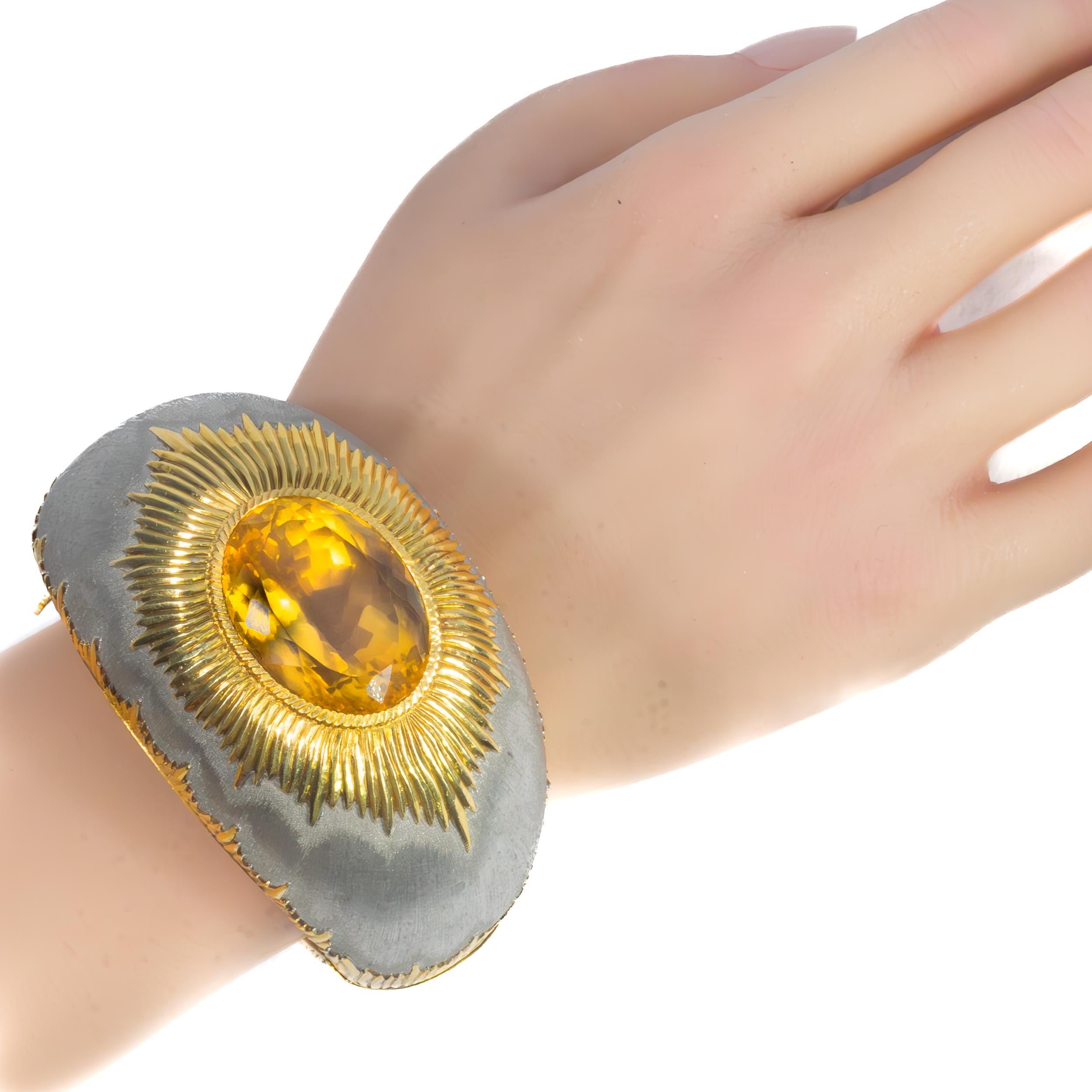 Bracciale in oro bicolore con citrino grande di Buccellati In condizioni ottime in vendita a New York, NY