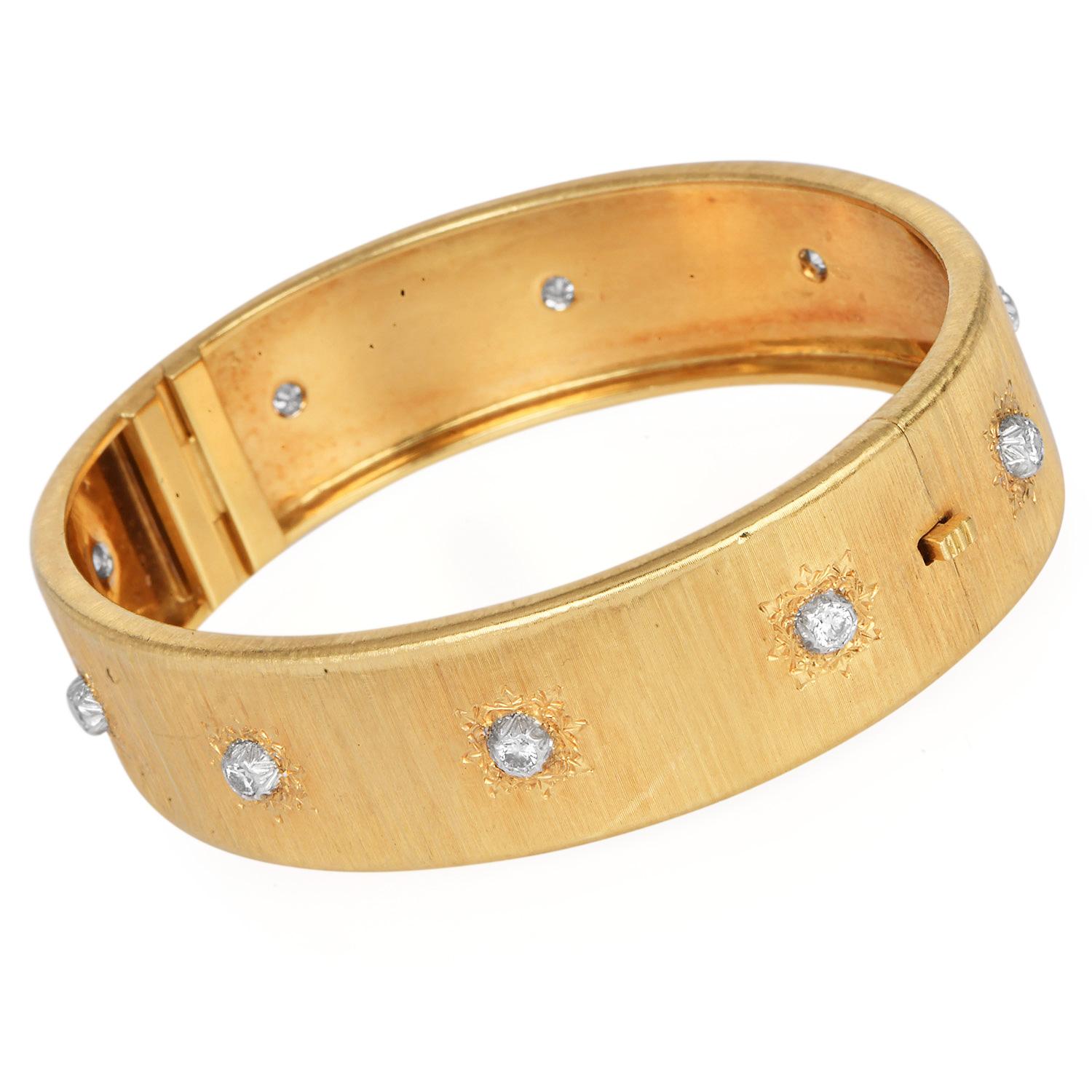 Rétro Buccellati Macri Bracelet jonc large en or 18 carats et diamants en vente