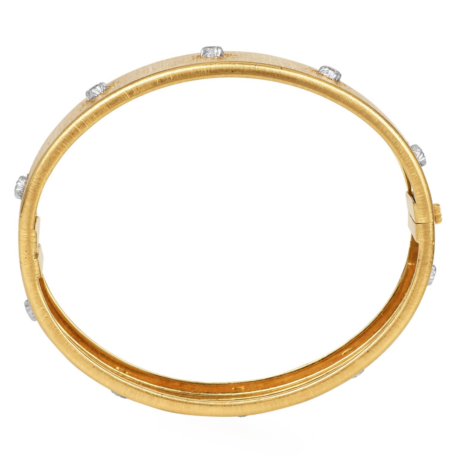 Buccellati Macri Bracelet jonc large en or 18 carats et diamants Excellent état - En vente à Miami, FL